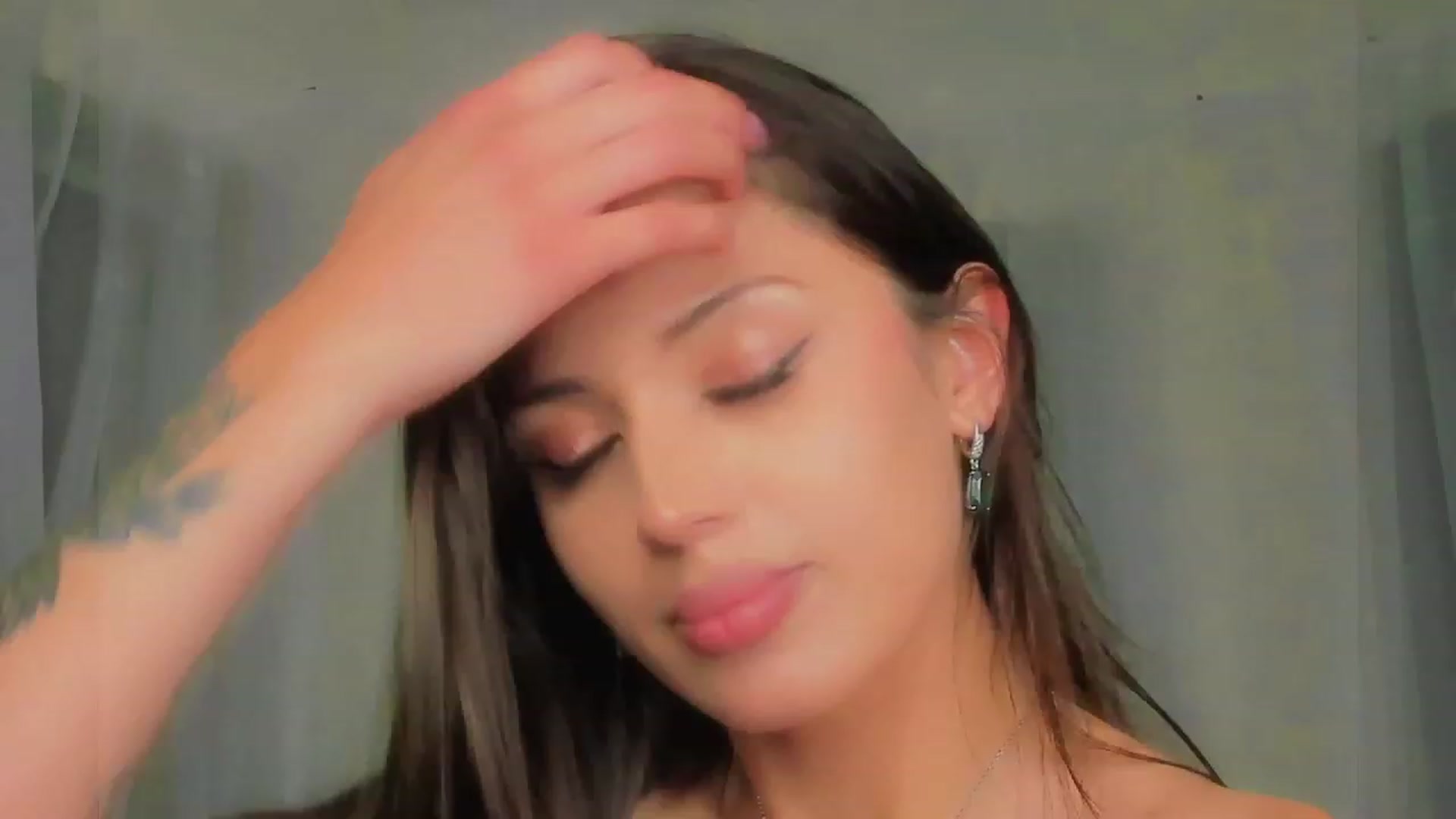 Gallery image thumbnail from Angel_on_Duty's myfreecams stream on, 06/26/2023, 22:39 image 2 of 20