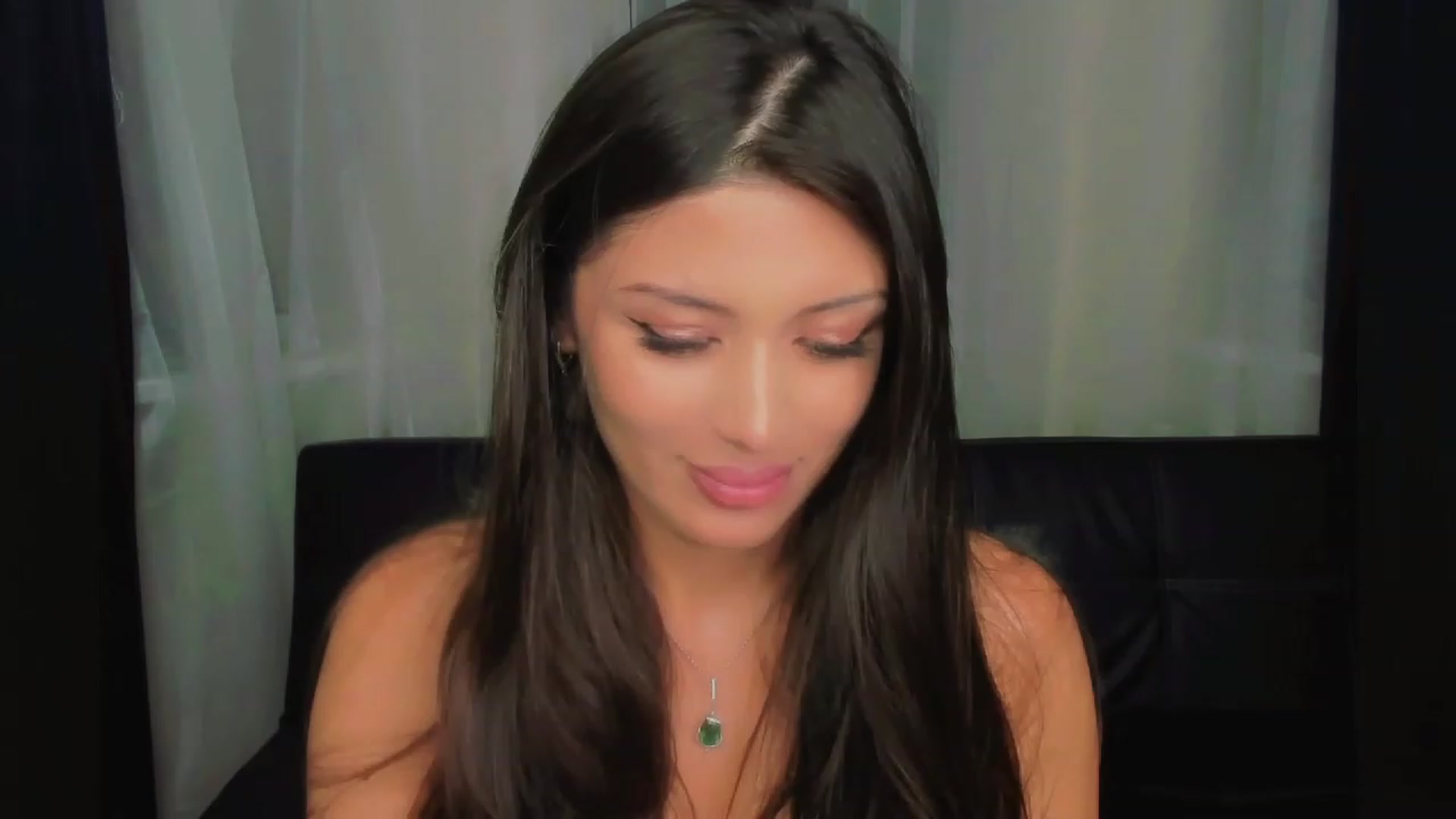 Gallery image thumbnail from Angel_on_Duty's myfreecams stream on, 06/26/2023, 22:39 image 8 of 20