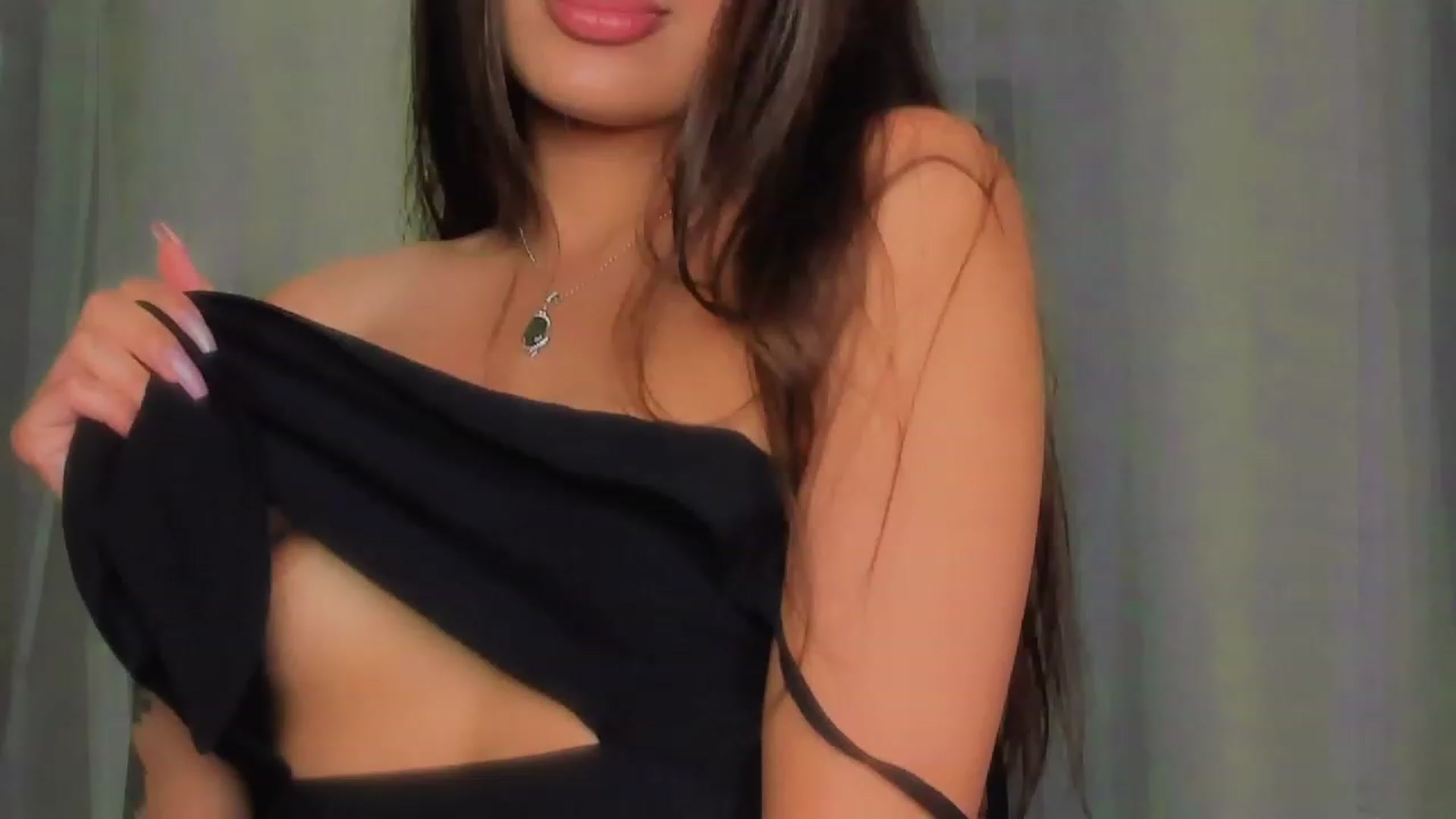 Gallery image thumbnail from Angel_on_Duty's myfreecams stream on, 06/27/2023, 24:16 image 1 of 20
