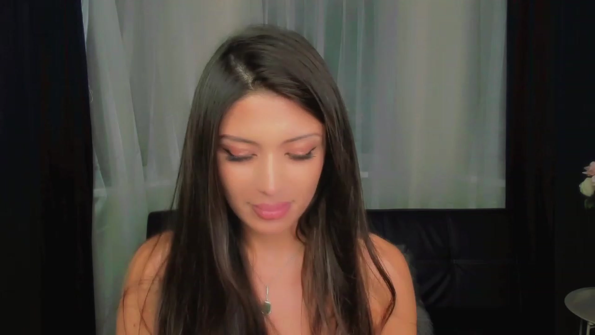 Gallery image thumbnail from Angel_on_Duty's myfreecams stream on, 06/27/2023, 24:16 image 11 of 20