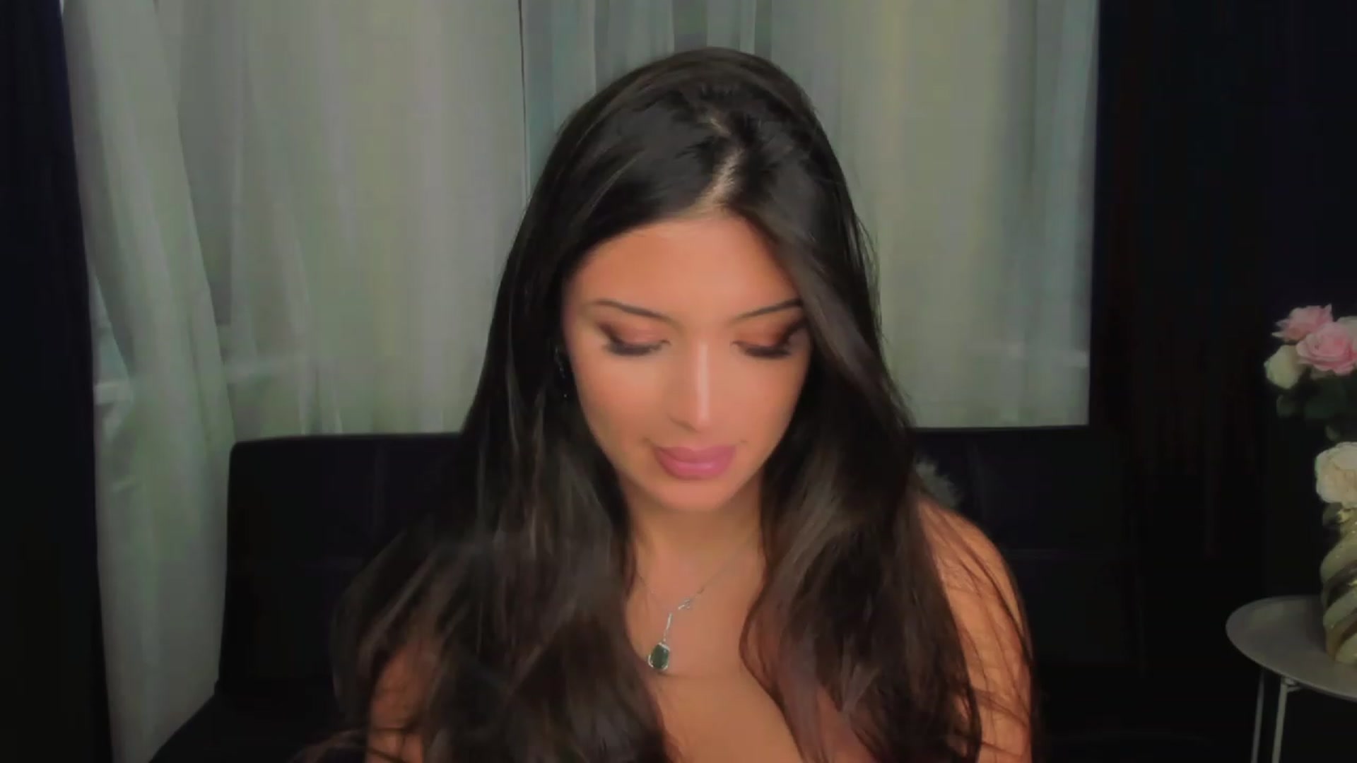 Gallery image thumbnail from Angel_on_Duty's myfreecams stream on, 06/29/2023, 01:48 image 14 of 20