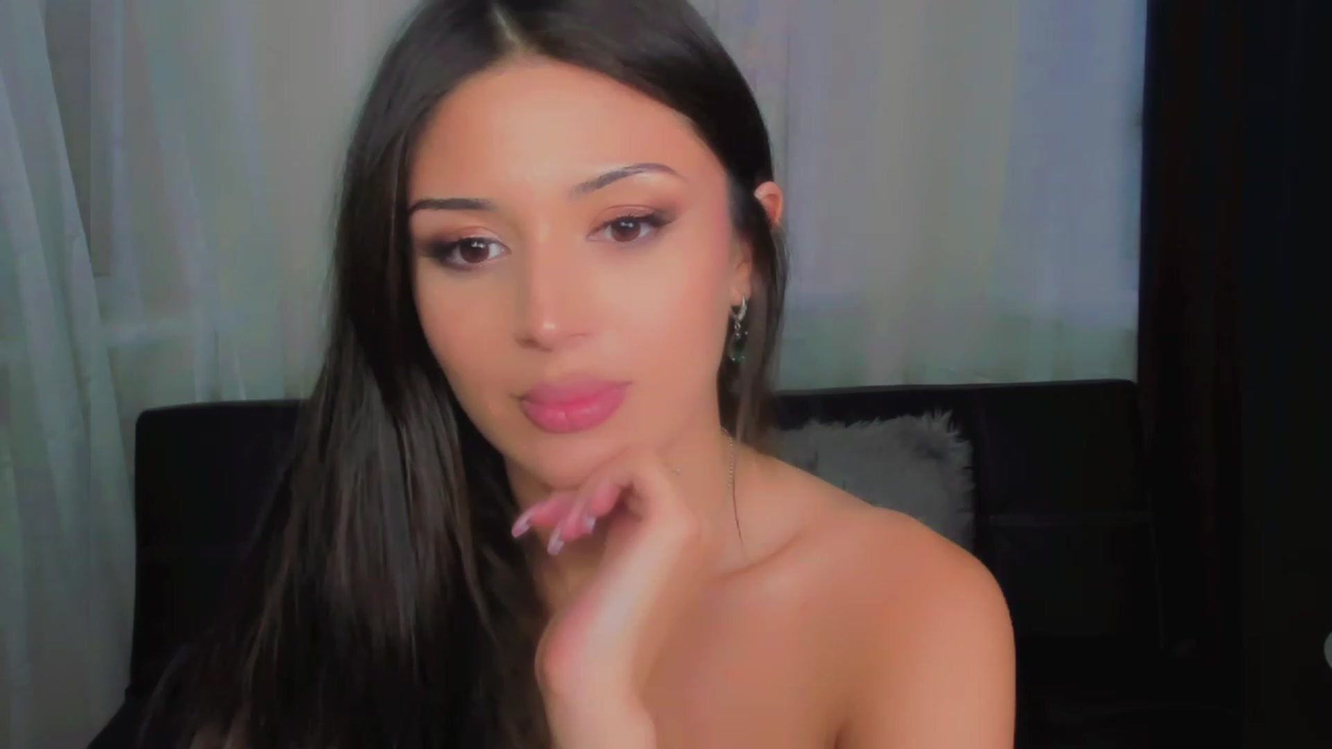 Gallery image thumbnail from Angel_on_Duty's myfreecams stream on, 06/29/2023, 03:32 image 19 of 20