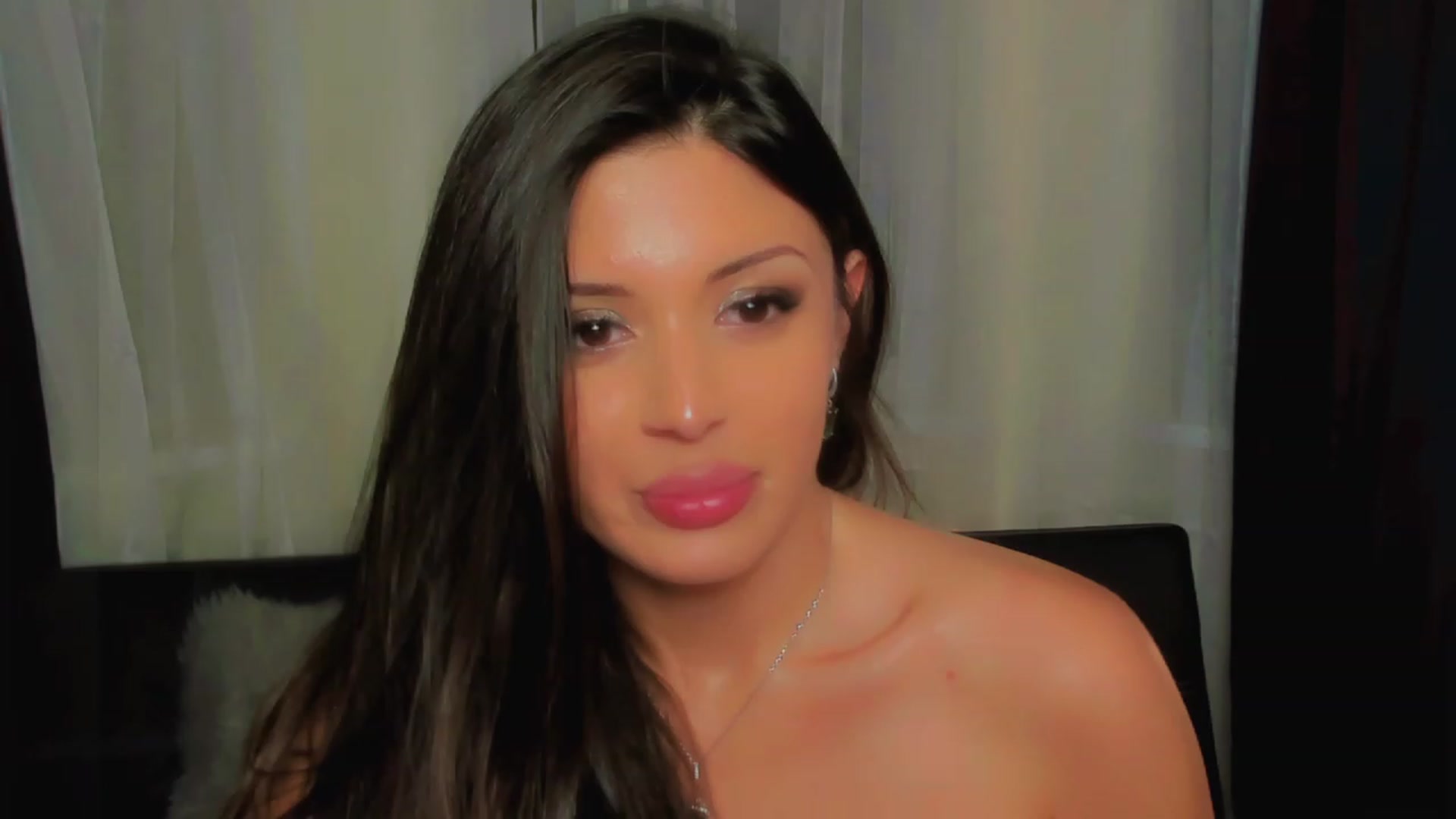 Gallery image thumbnail from Angel_on_Duty's myfreecams stream on, 07/04/2023, 24:03 image 12 of 20