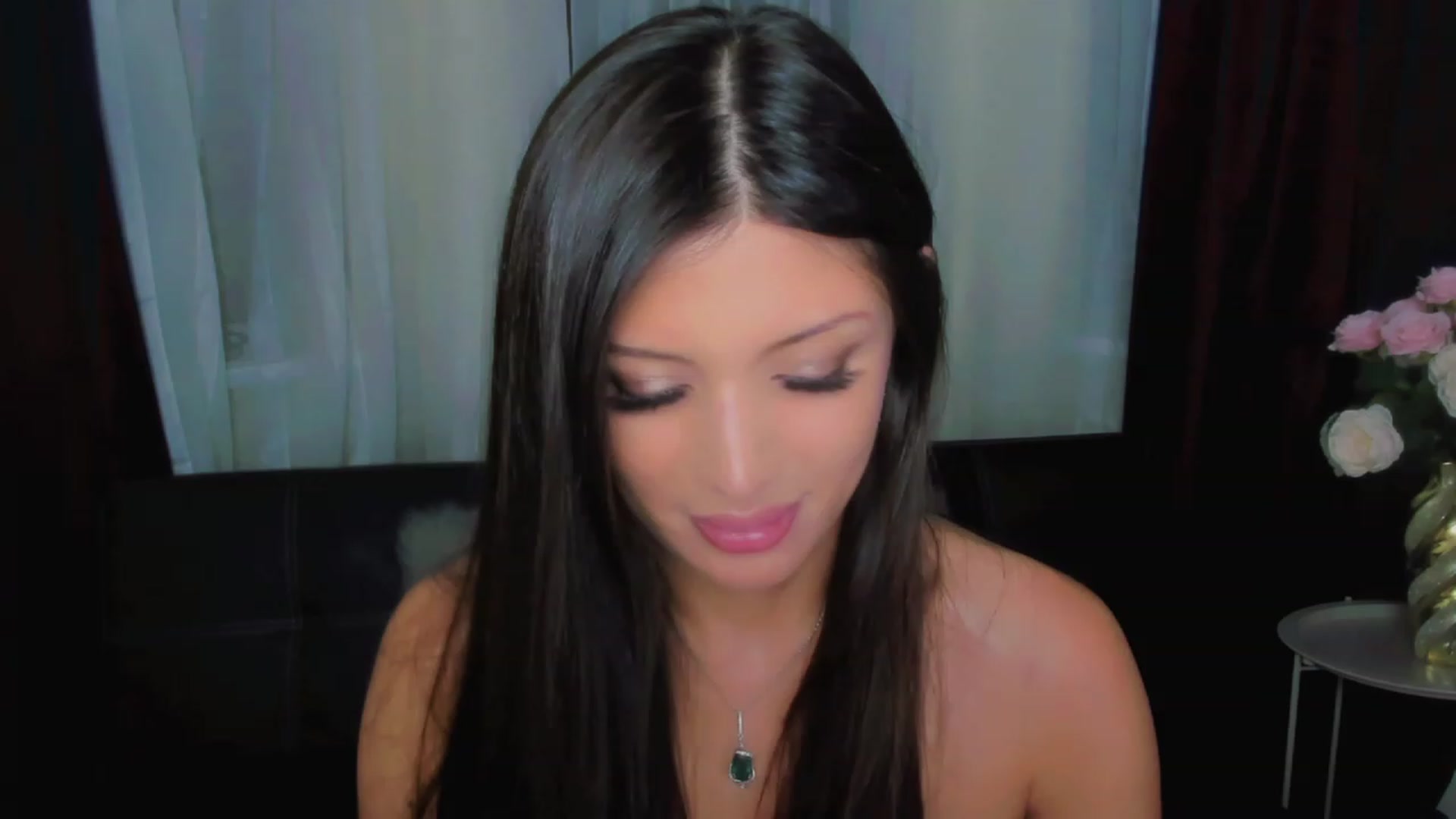 Gallery image thumbnail from Angel_on_Duty's myfreecams stream on, 07/08/2023, 21:47 image 11 of 20