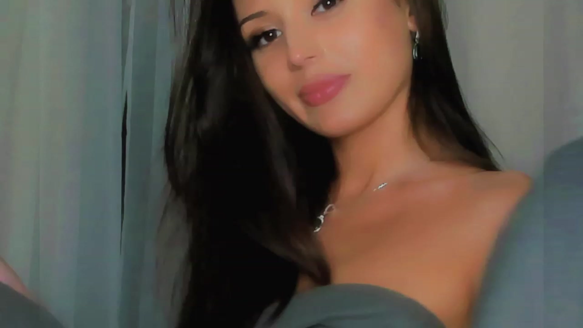 Gallery image thumbnail from Angel_on_Duty's myfreecams stream on, 07/09/2023, 01:22 image 18 of 20