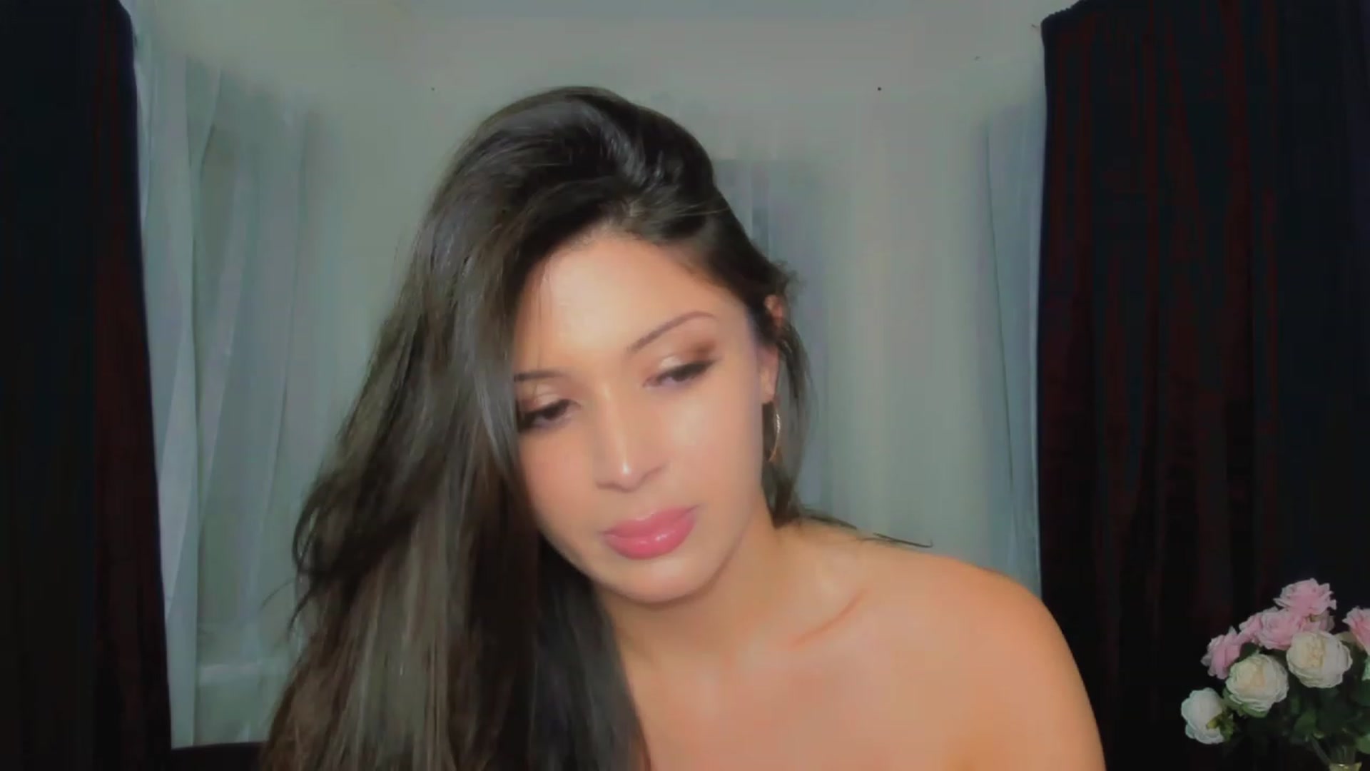 Gallery image thumbnail from Angel_on_Duty's myfreecams stream on, 07/12/2023, 22:14 image 9 of 20