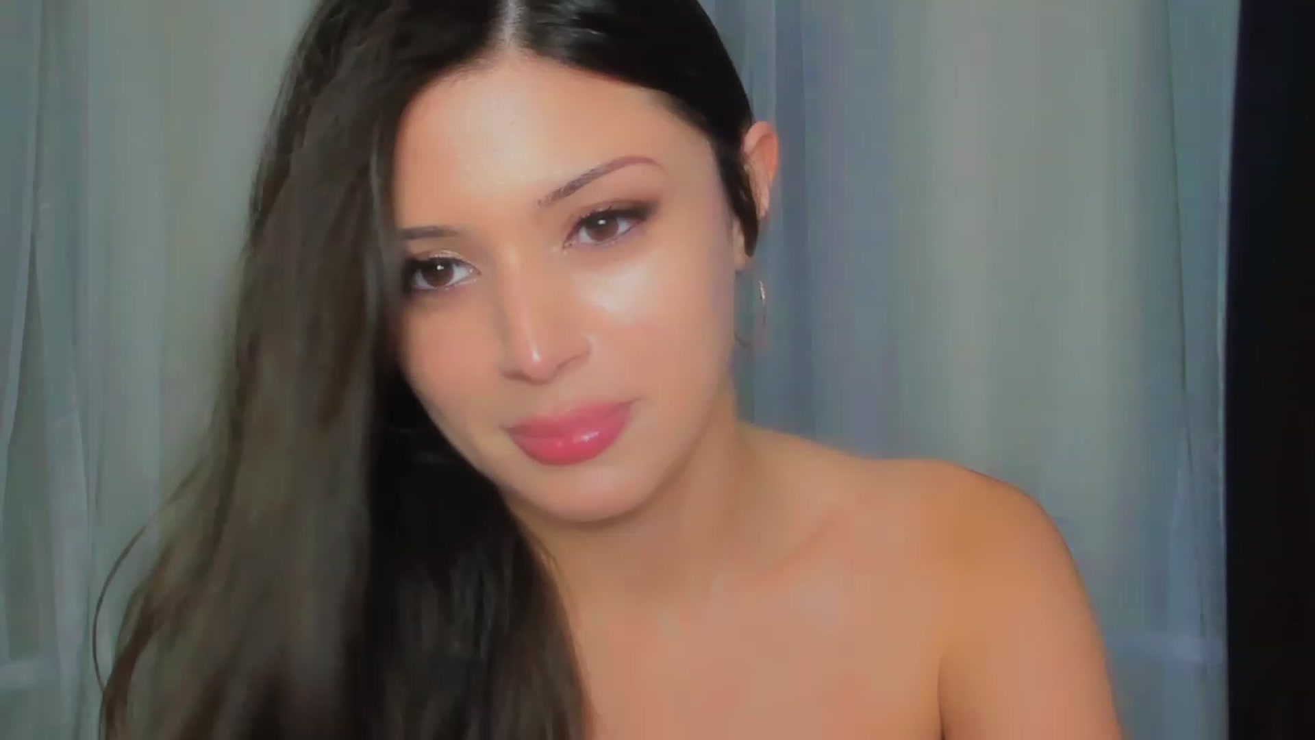 Gallery image thumbnail from Angel_on_Duty's myfreecams stream on, 07/12/2023, 23:15 image 13 of 20