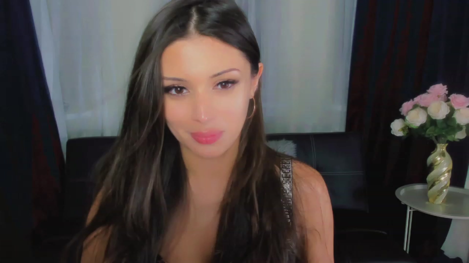 Gallery image thumbnail from Angel_on_Duty's myfreecams stream on, 07/13/2023, 01:23 image 10 of 20