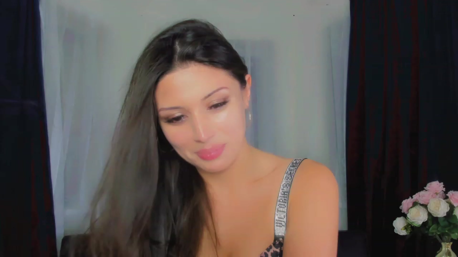 Gallery image thumbnail from Angel_on_Duty's myfreecams stream on, 07/13/2023, 01:23 image 4 of 20