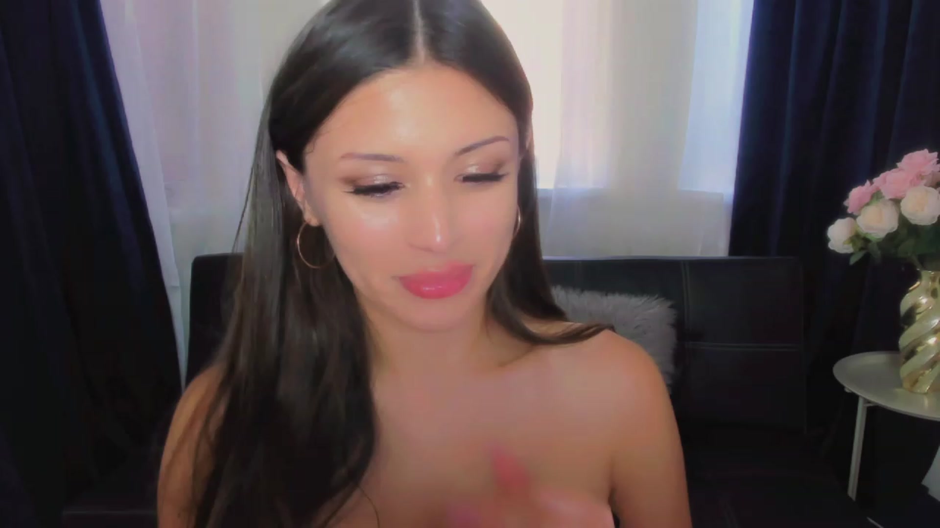 Gallery image thumbnail from Angel_on_Duty's myfreecams stream on, 07/13/2023, 04:43 image 1 of 20
