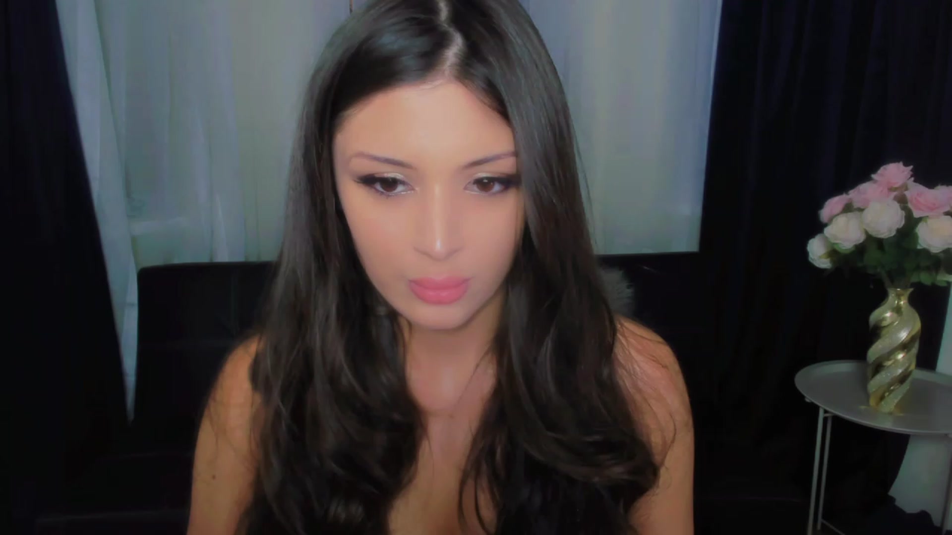 Gallery image thumbnail from Angel_on_Duty's myfreecams stream on, 07/14/2023, 20:01 image 2 of 20