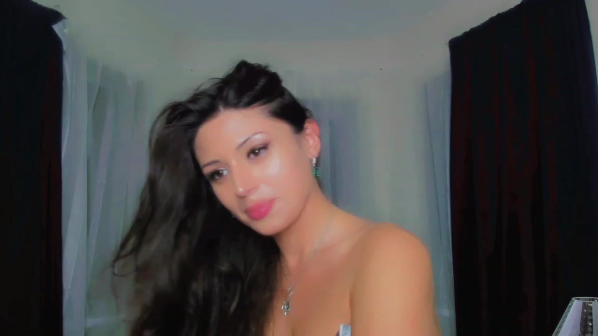 Gallery image thumbnail from Angel_on_Duty's myfreecams stream on, 07/17/2023, 22:55 image 14 of 20