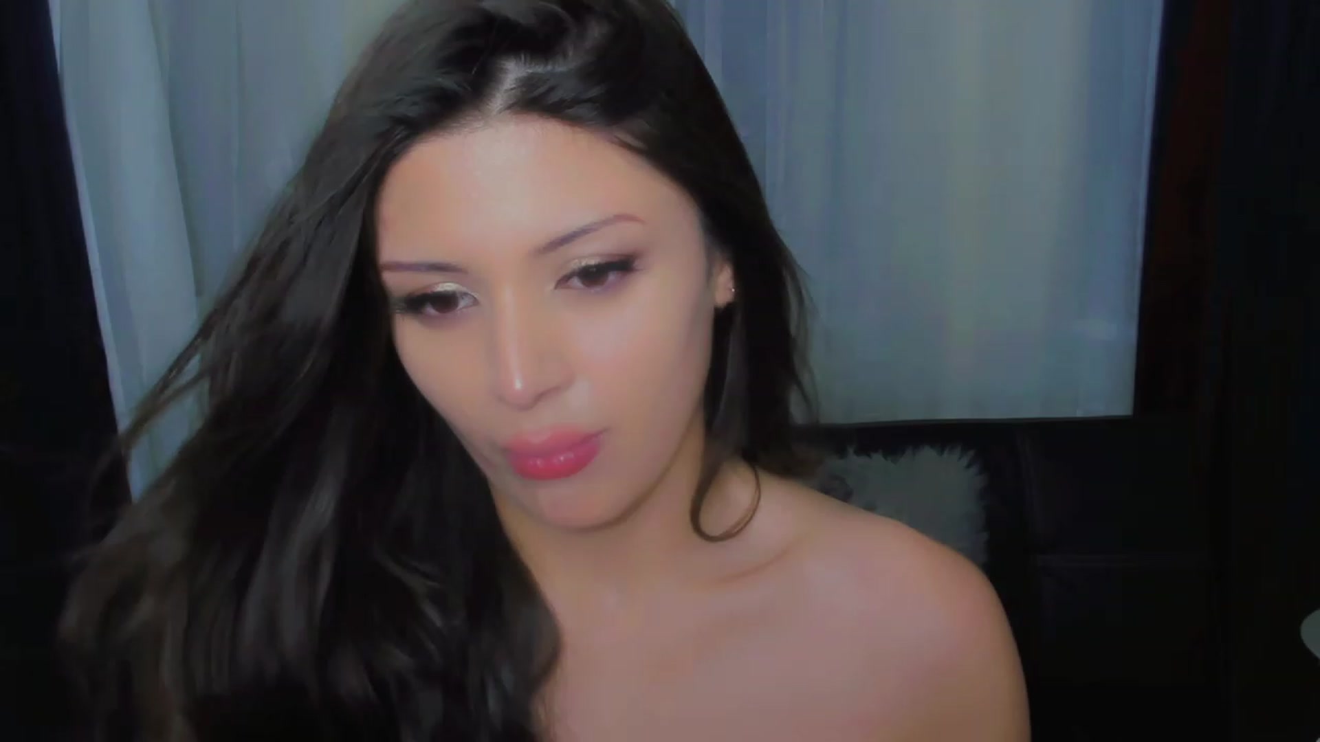 Gallery image thumbnail from Angel_on_Duty's myfreecams stream on, 07/20/2023, 21:30 image 15 of 20