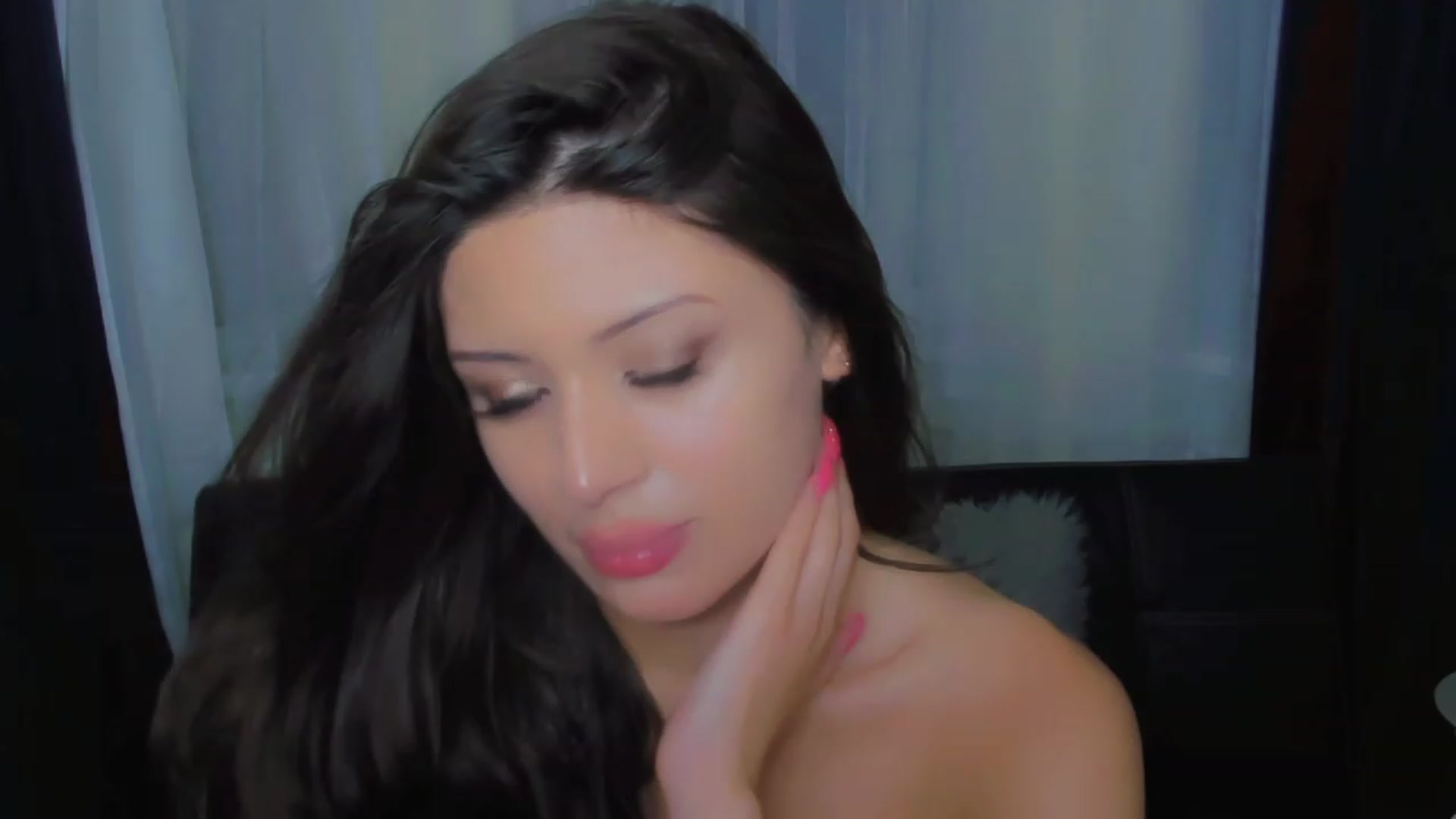 Gallery image thumbnail from Angel_on_Duty's myfreecams stream on, 07/20/2023, 21:30 image 13 of 20