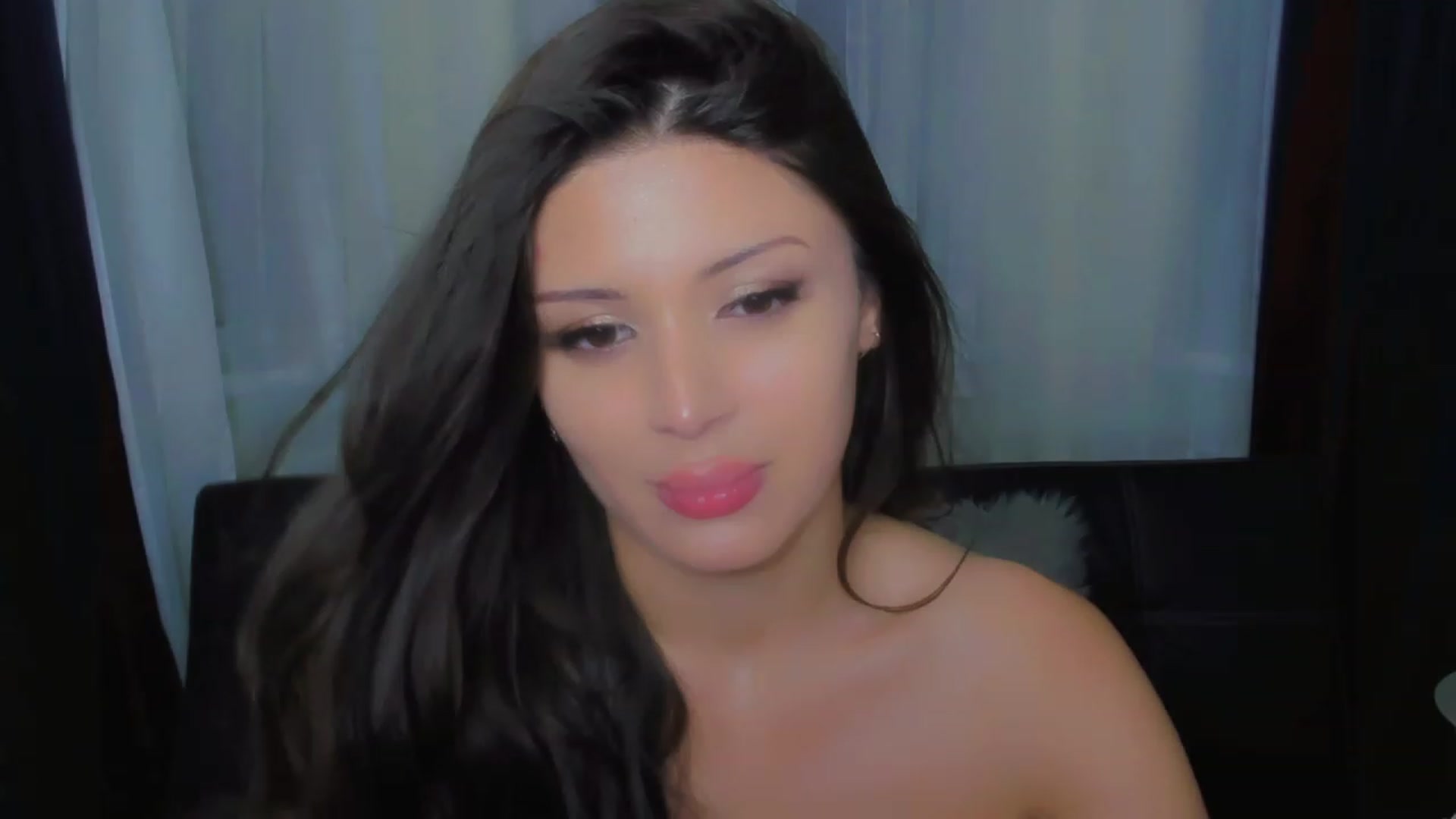 Gallery image thumbnail from Angel_on_Duty's myfreecams stream on, 07/20/2023, 21:30 image 12 of 20