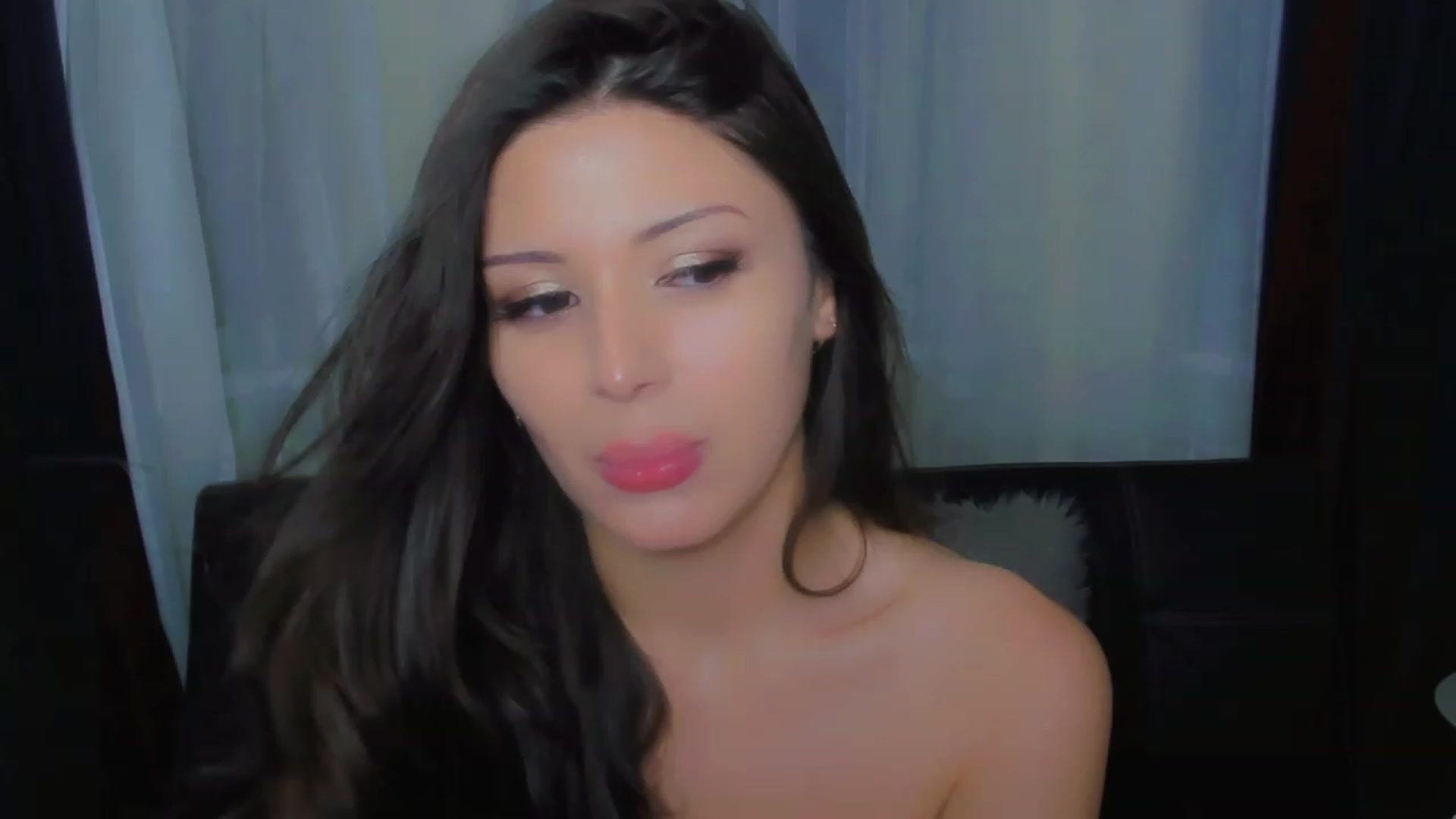 Gallery image thumbnail from Angel_on_Duty's myfreecams stream on, 07/20/2023, 21:30 image 19 of 20