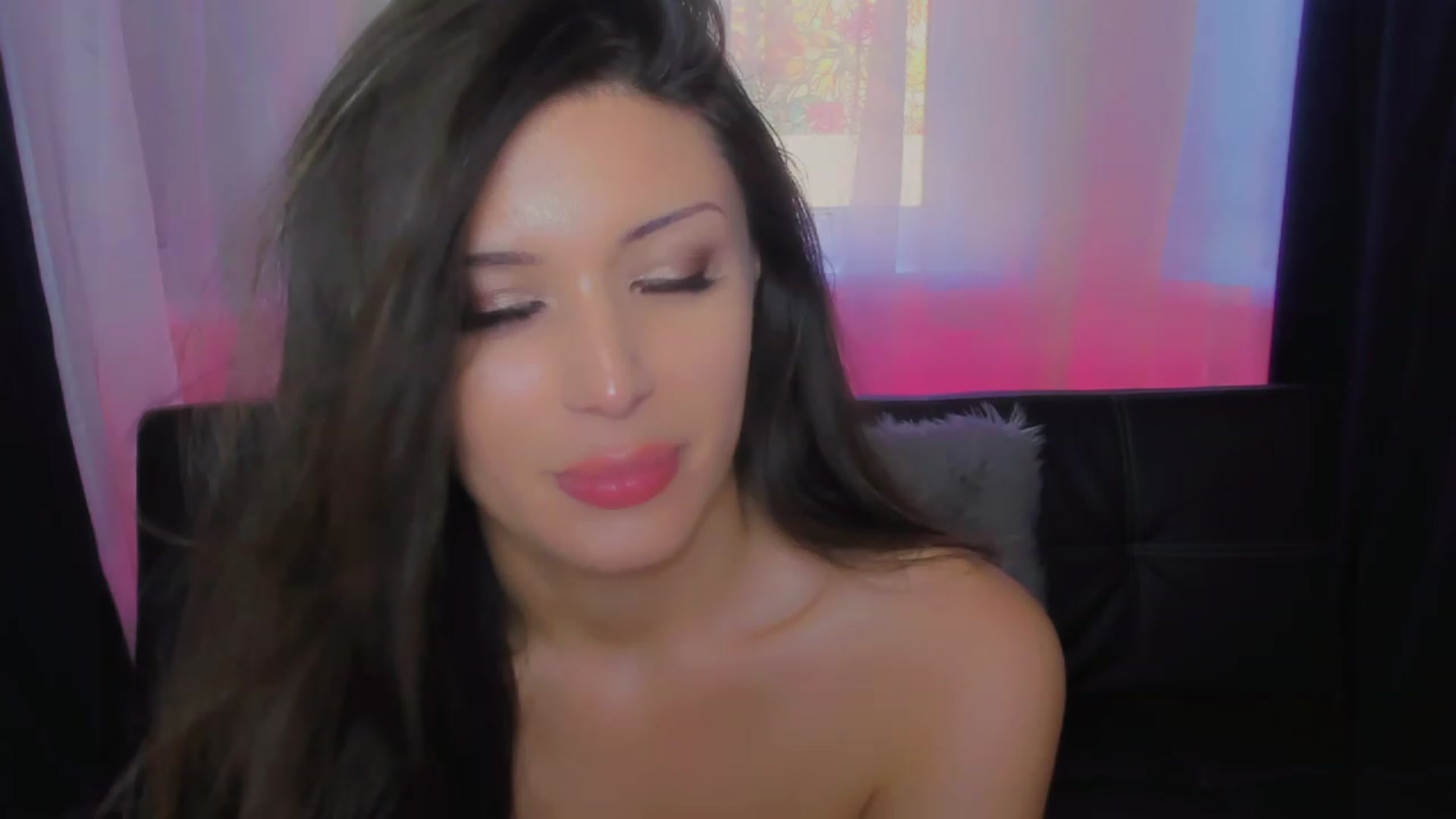 Gallery image thumbnail from Angel_on_Duty's myfreecams stream on, 07/21/2023, 04:07 image 6 of 20