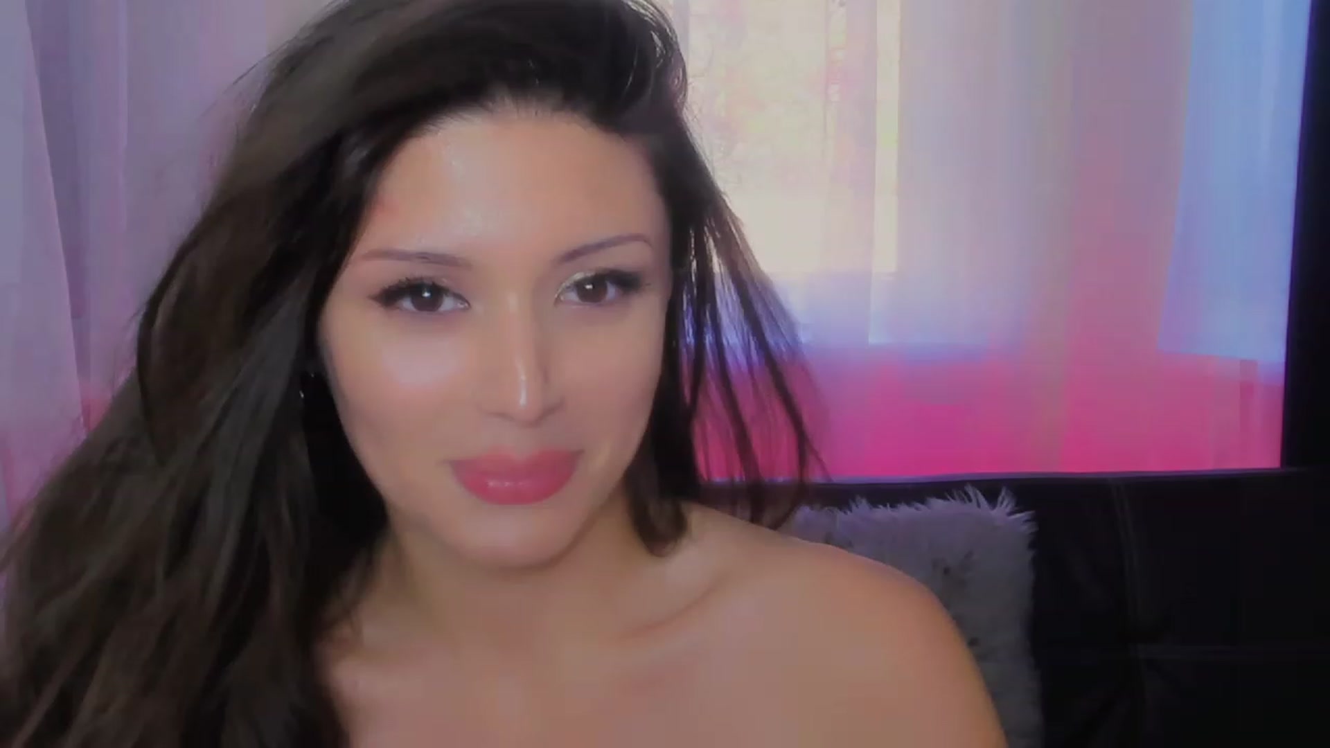 Gallery image thumbnail from Angel_on_Duty's myfreecams stream on, 07/21/2023, 04:07 image 10 of 20