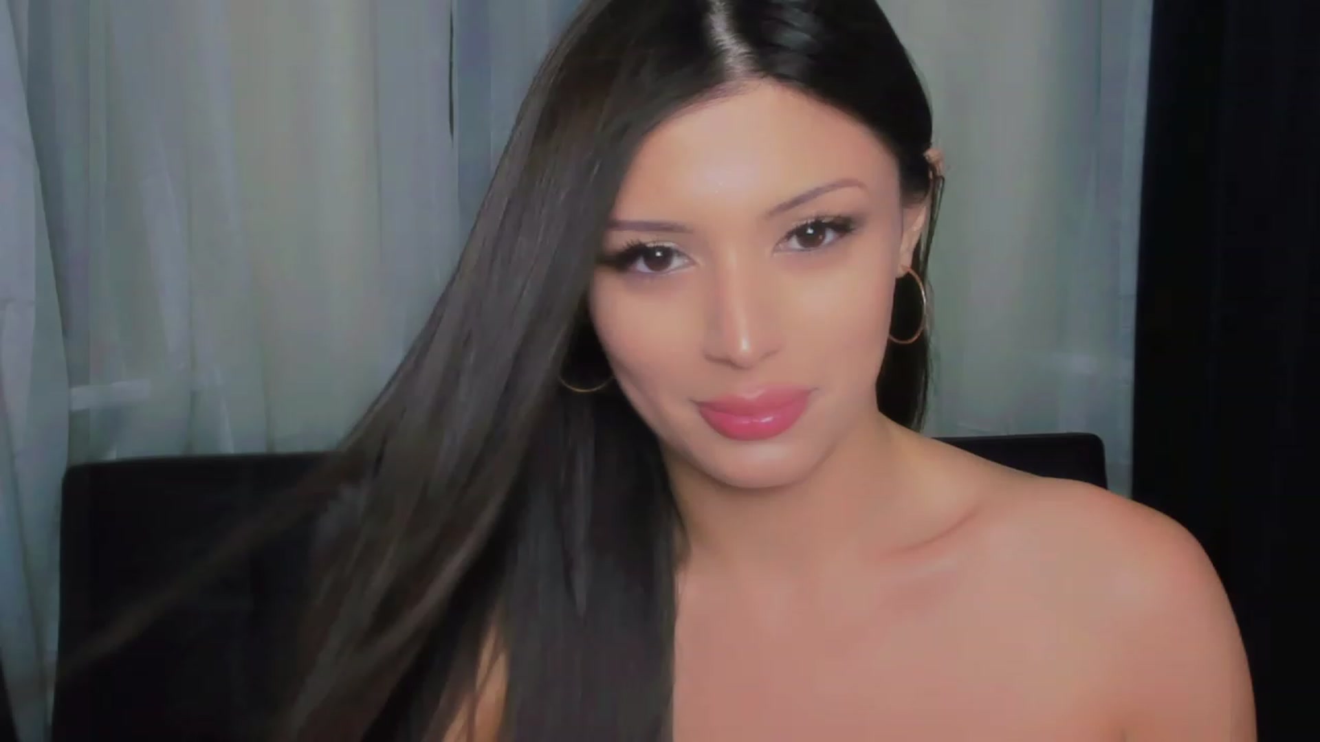 Gallery image thumbnail from Angel_on_Duty's myfreecams stream on, 07/23/2023, 22:50 image 2 of 20