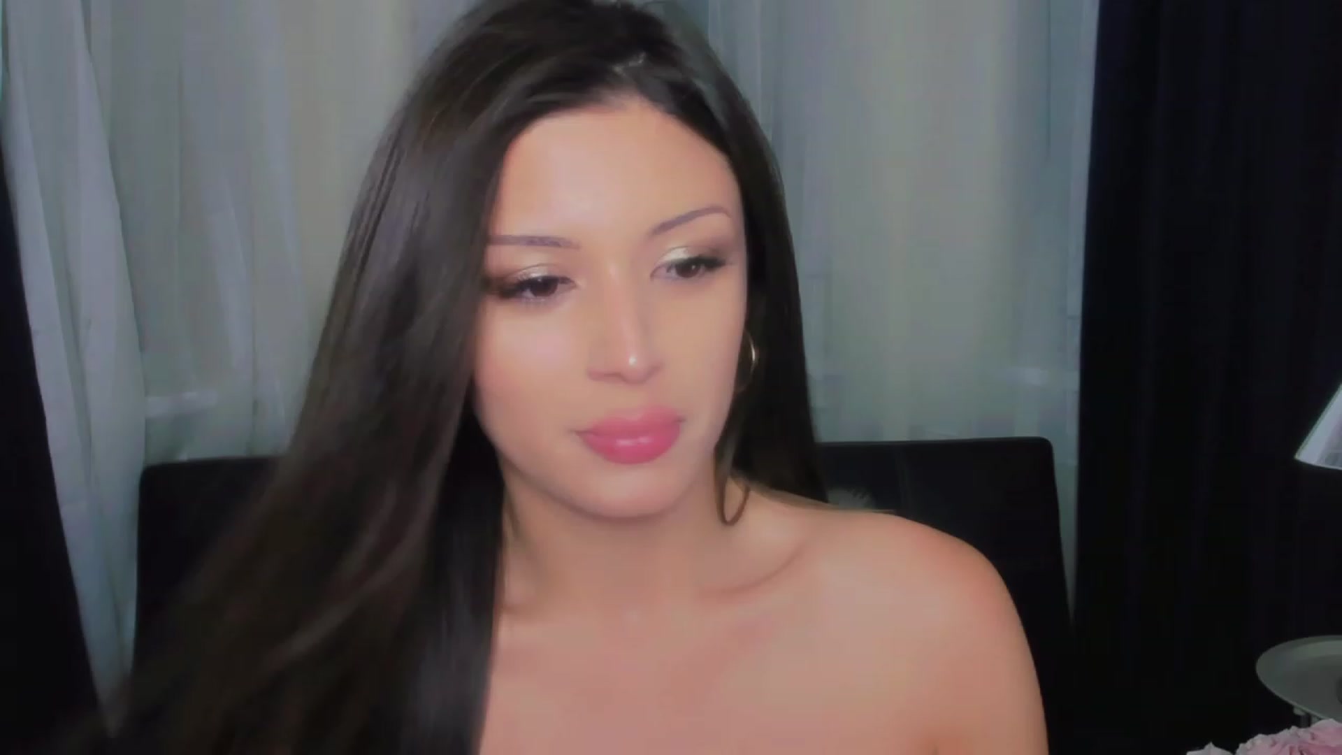 Gallery image thumbnail from Angel_on_Duty's myfreecams stream on, 07/24/2023, 24:41 image 8 of 20