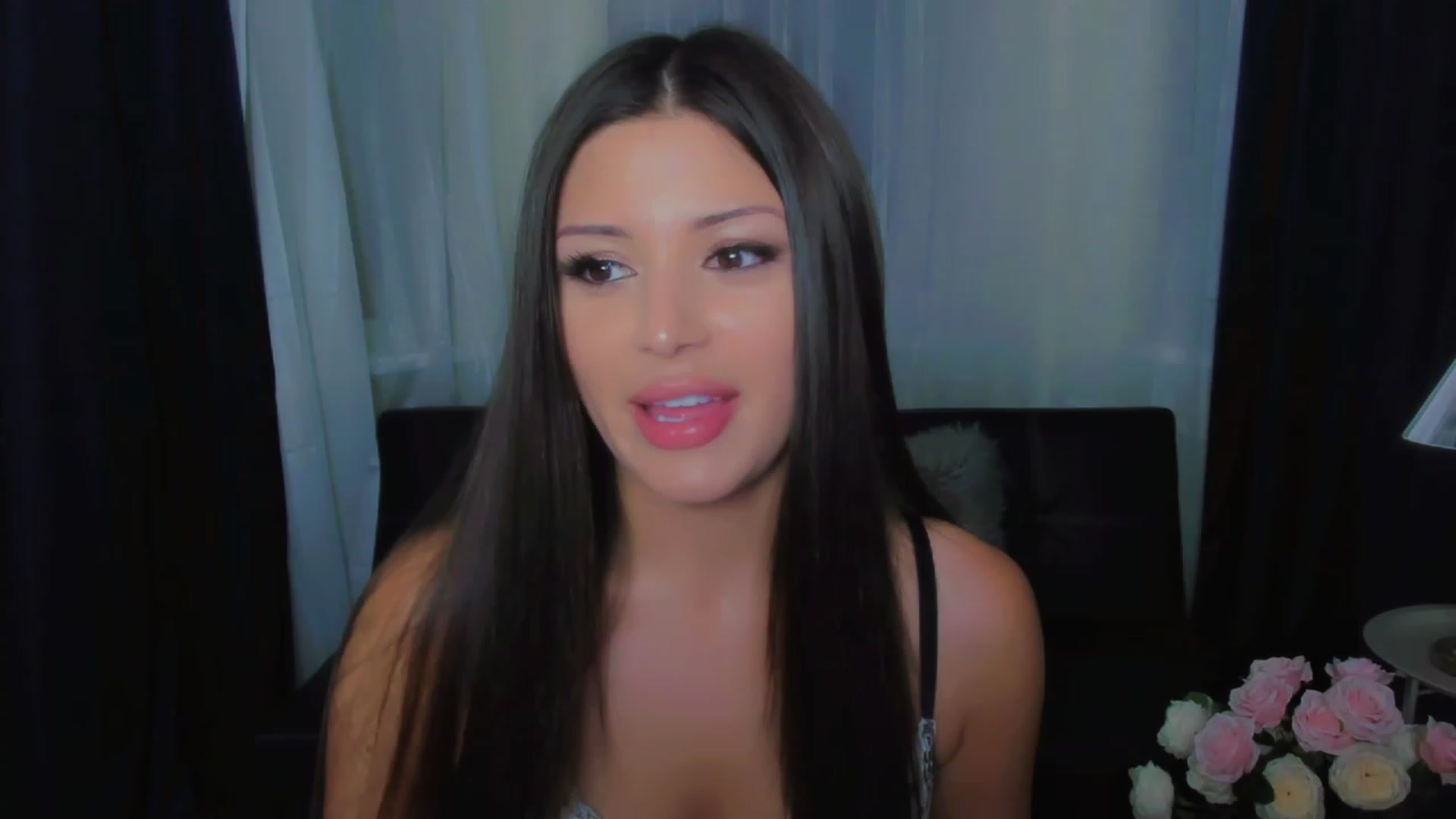 Gallery image thumbnail from Angel_on_Duty's myfreecams stream on, 07/26/2023, 19:17 image 7 of 20