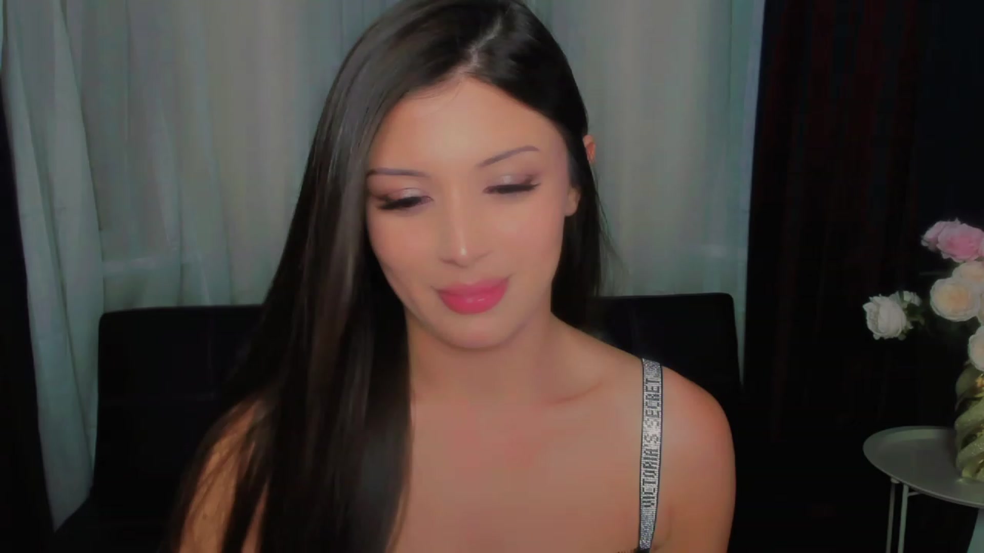Gallery image thumbnail from Angel_on_Duty's myfreecams stream on, 07/28/2023, 19:29 image 11 of 20