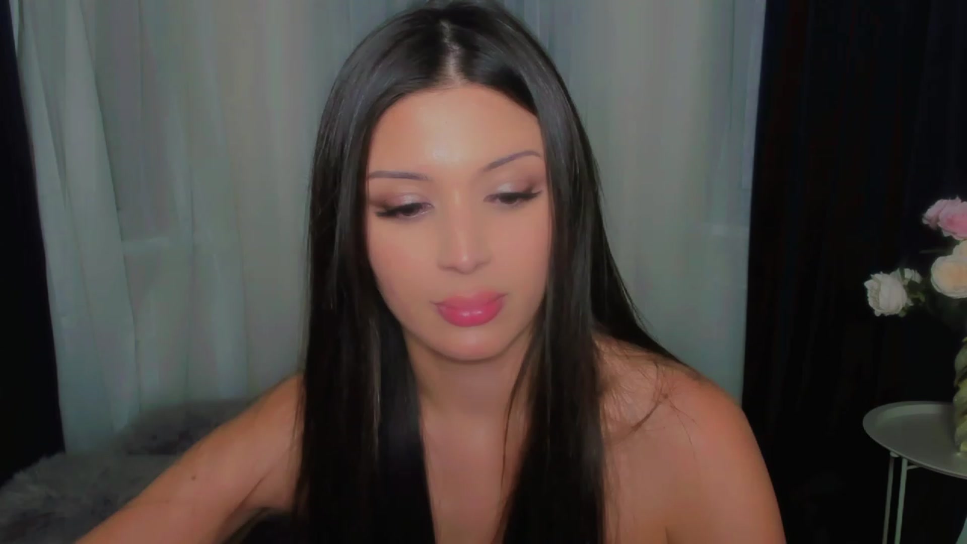 Gallery image thumbnail from Angel_on_Duty's myfreecams stream on, 07/29/2023, 01:02 image 14 of 20