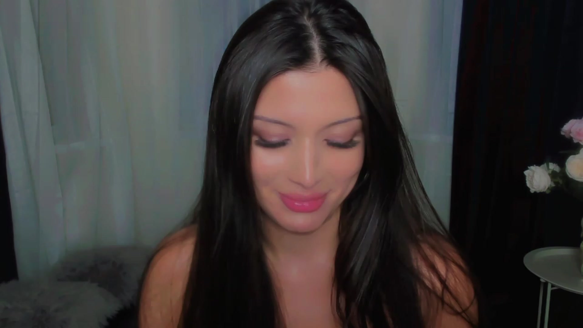 Gallery image thumbnail from Angel_on_Duty's myfreecams stream on, 07/29/2023, 02:33 image 16 of 20