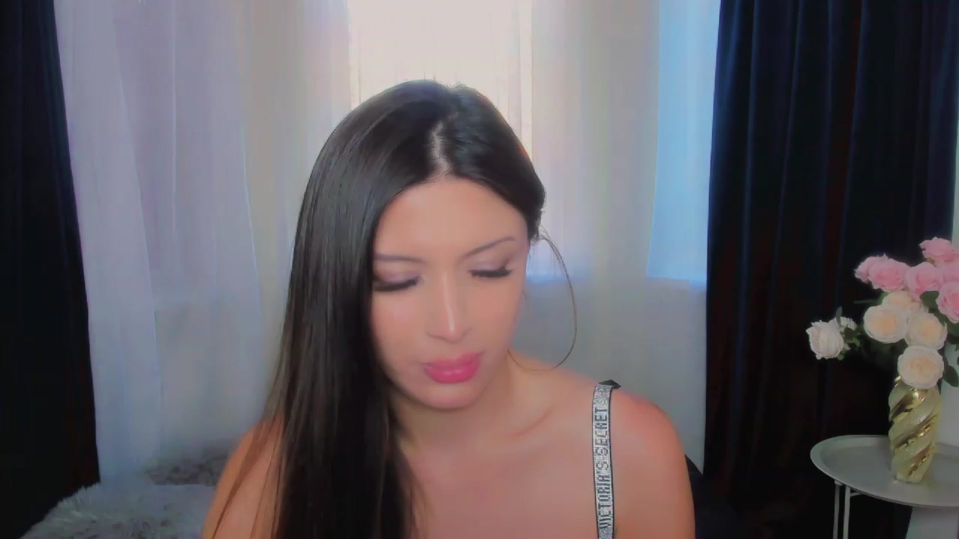 Gallery image thumbnail from Angel_on_Duty's myfreecams stream on, 07/29/2023, 04:08 image 16 of 20