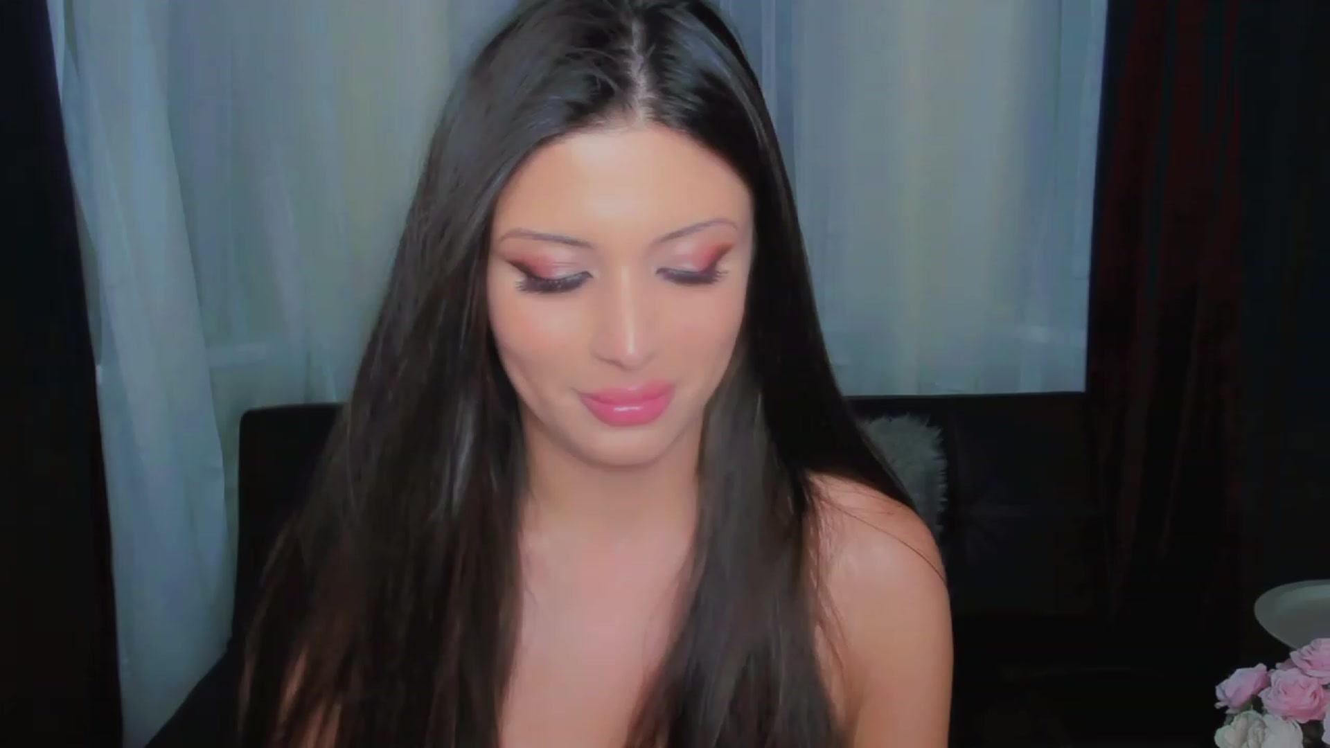 Gallery image thumbnail from Angel_on_Duty's myfreecams stream on, 08/06/2023, 23:35 image 8 of 20