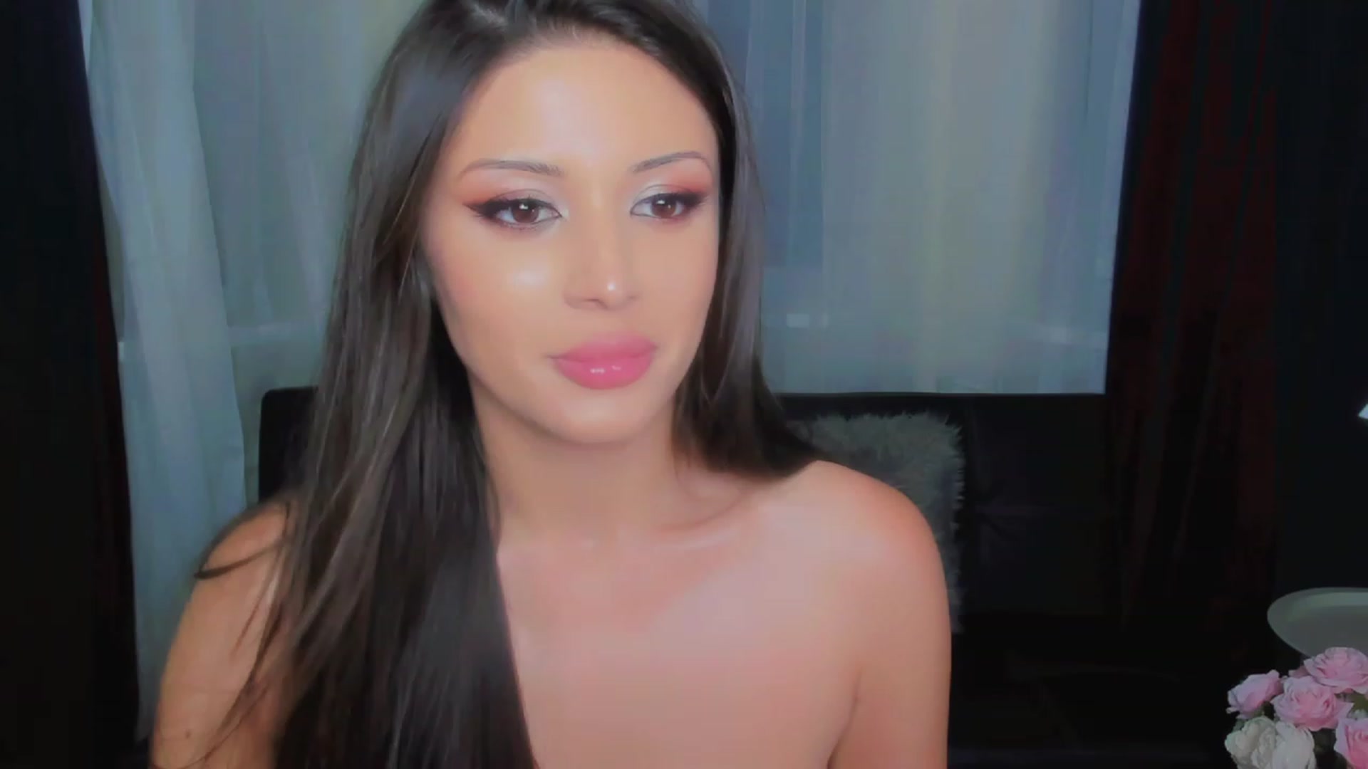 Gallery image thumbnail from Angel_on_Duty's myfreecams stream on, 08/07/2023, 24:05 image 1 of 20