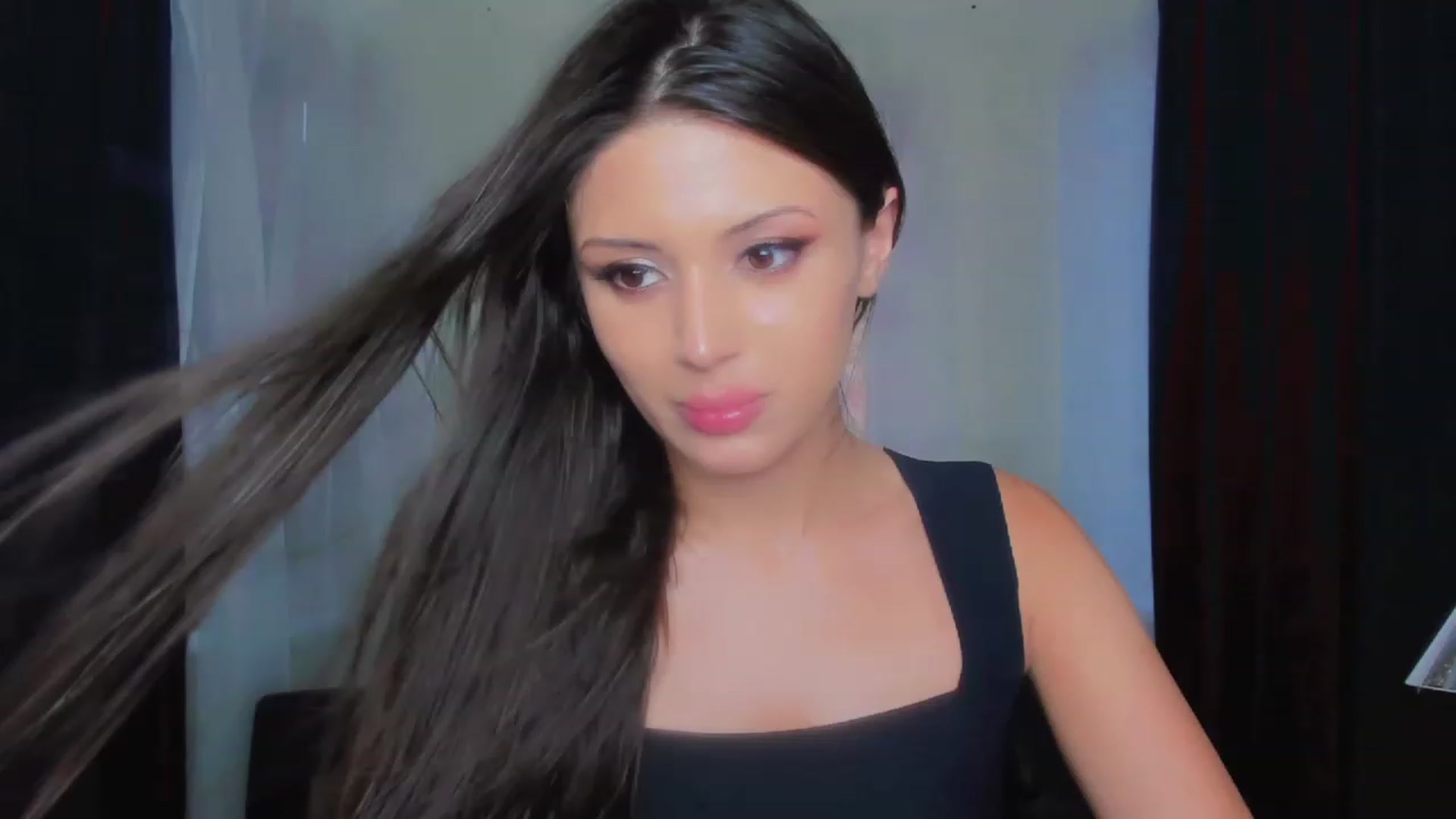 Gallery image thumbnail from Angel_on_Duty's myfreecams stream on, 08/07/2023, 03:44 image 1 of 20