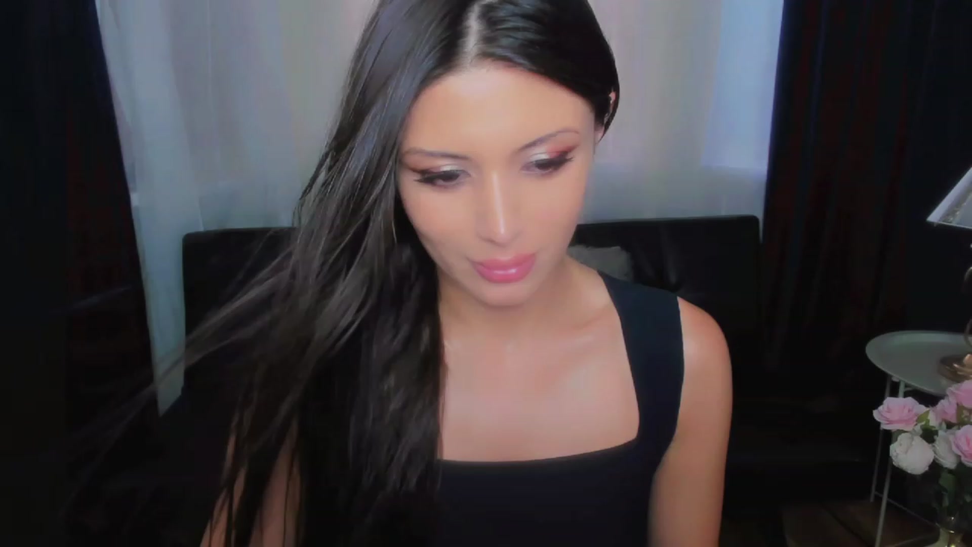 Gallery image thumbnail from Angel_on_Duty's myfreecams stream on, 08/07/2023, 03:44 image 9 of 20