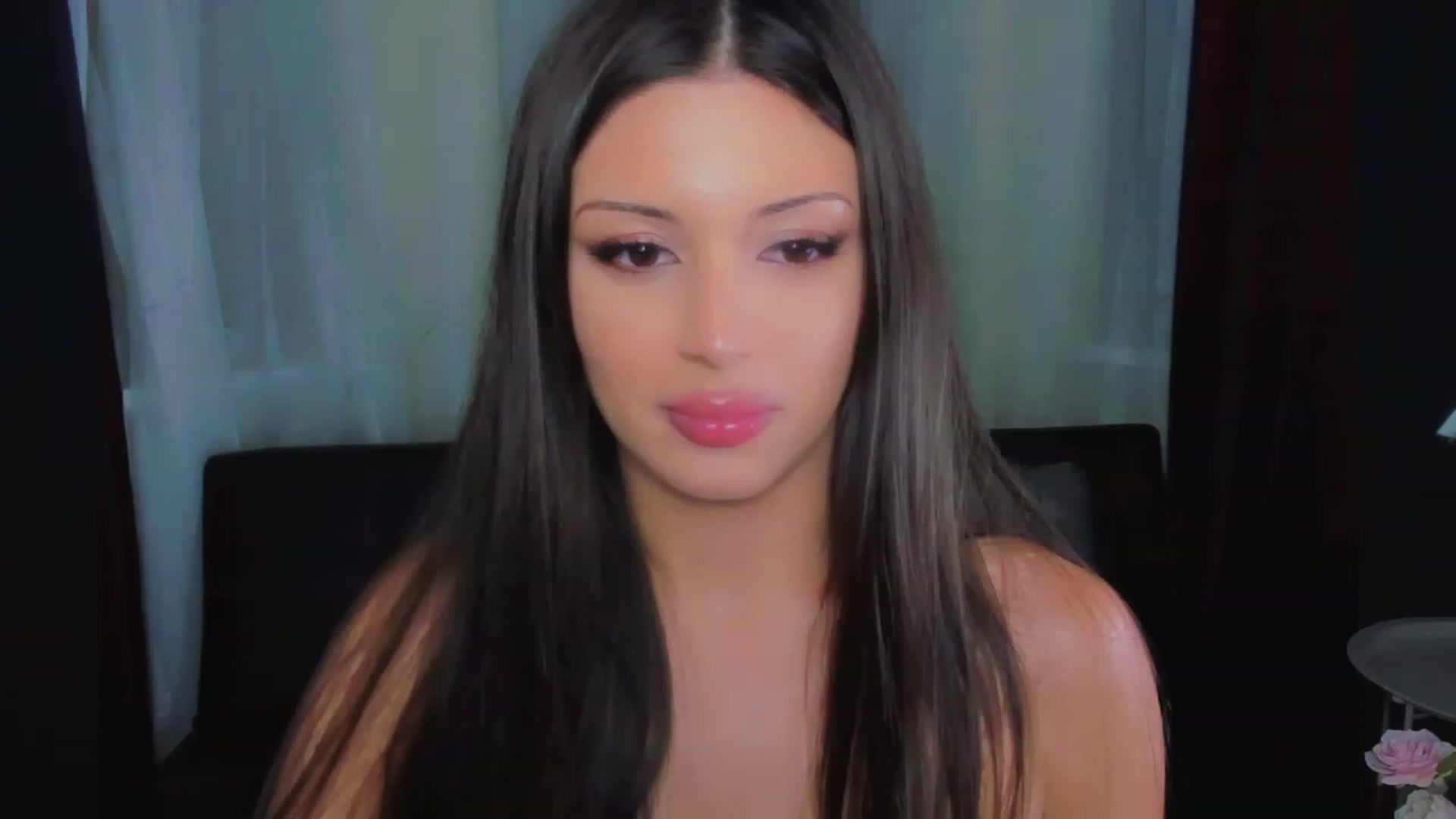 Gallery image thumbnail from Angel_on_Duty's myfreecams stream on, 08/08/2023, 20:44 image 15 of 20