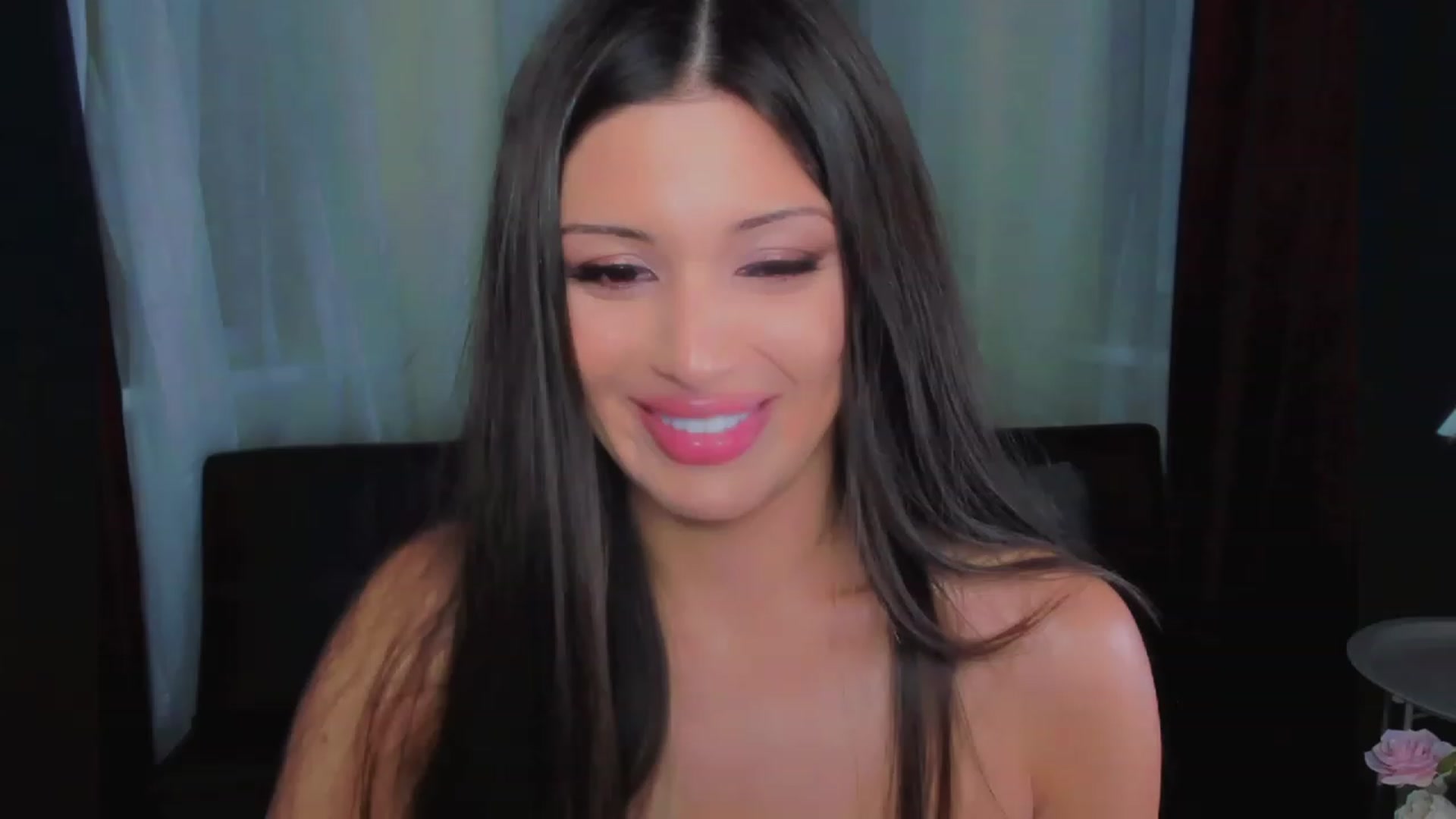 Gallery image thumbnail from Angel_on_Duty's myfreecams stream on, 08/08/2023, 20:44 image 14 of 20