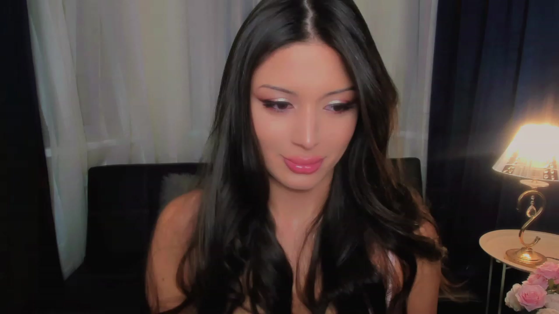 Gallery image thumbnail from Angel_on_Duty's myfreecams stream on, 08/11/2023, 20:33 image 10 of 20