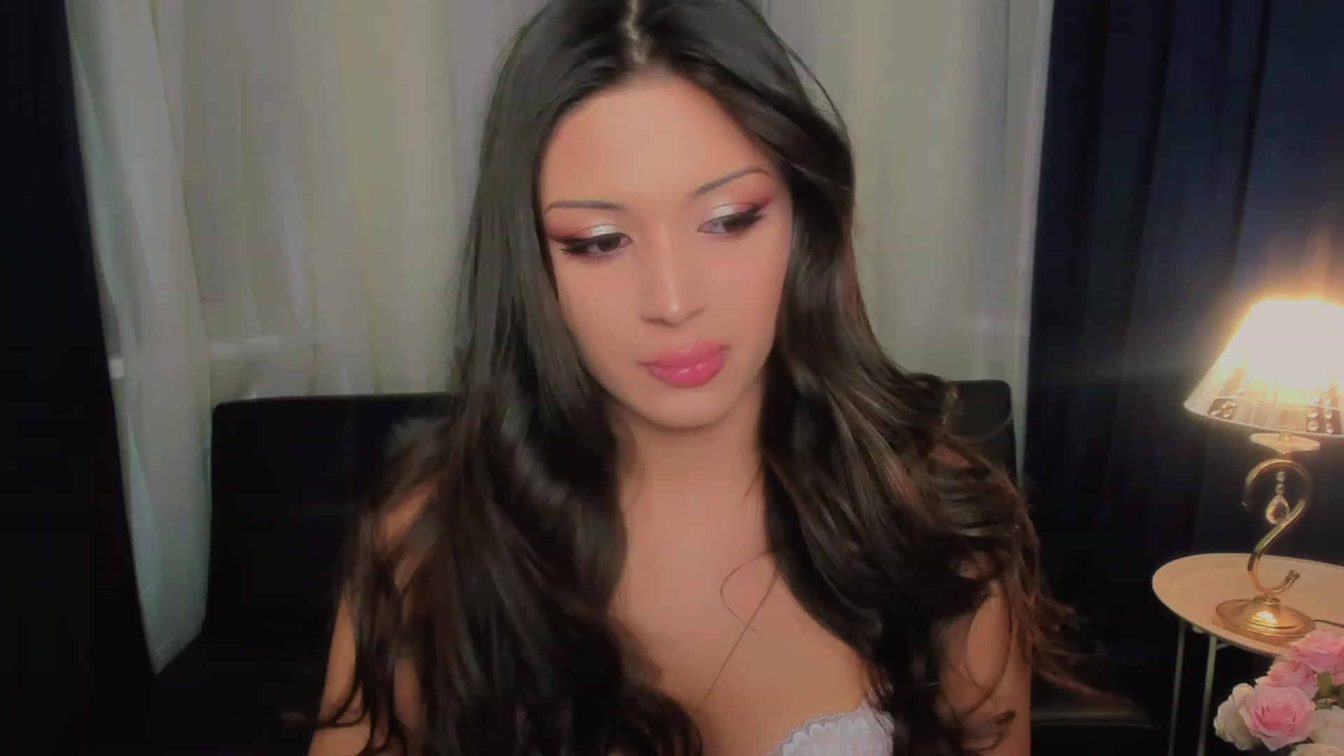 Gallery image thumbnail from Angel_on_Duty's myfreecams stream on, 08/11/2023, 20:33 image 1 of 20