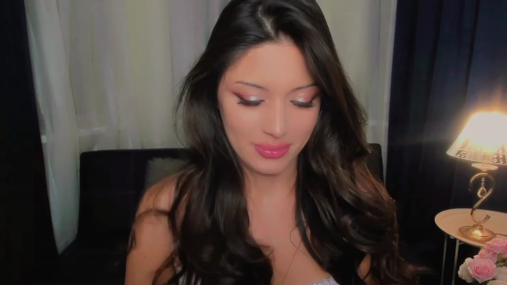 Gallery image thumbnail from Angel_on_Duty's myfreecams stream on, 08/11/2023, 20:33 image 2 of 20