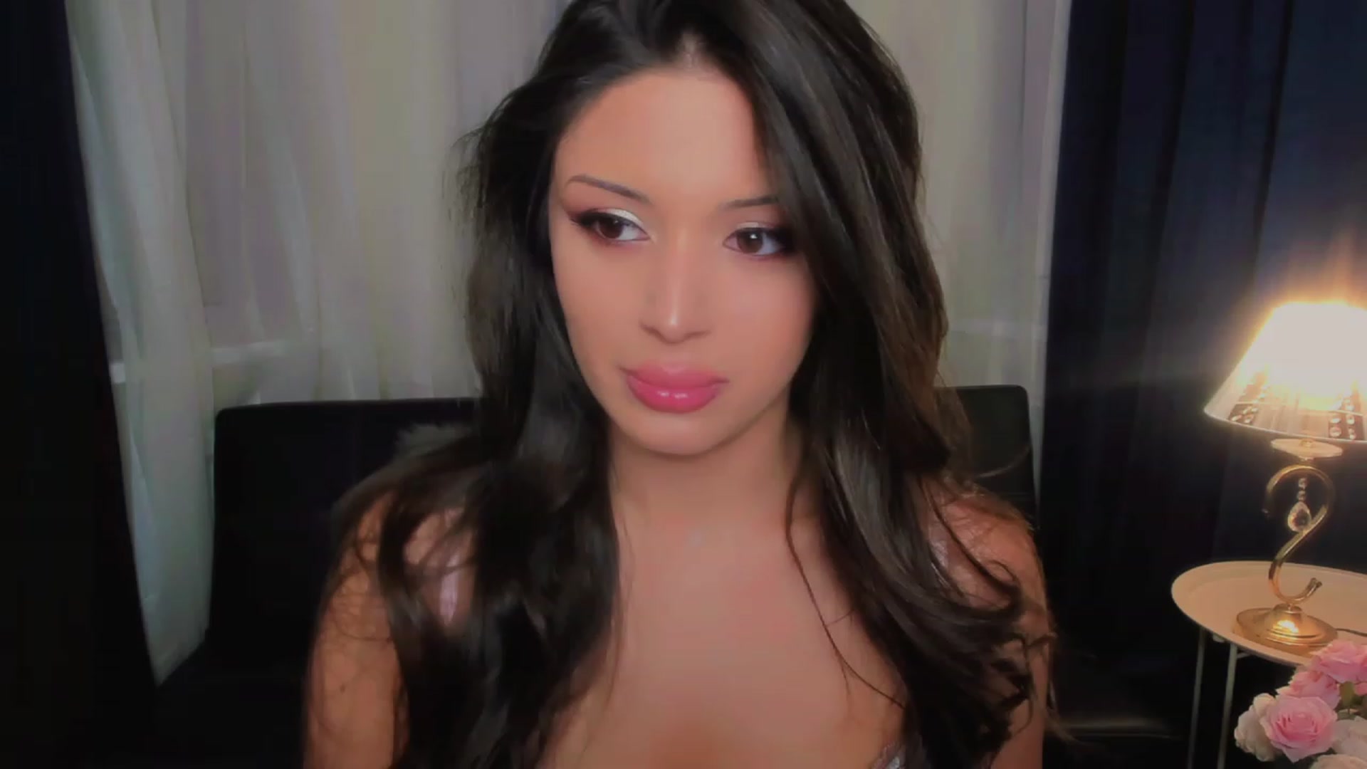 Gallery image thumbnail from Angel_on_Duty's myfreecams stream on, 08/11/2023, 20:33 image 20 of 20