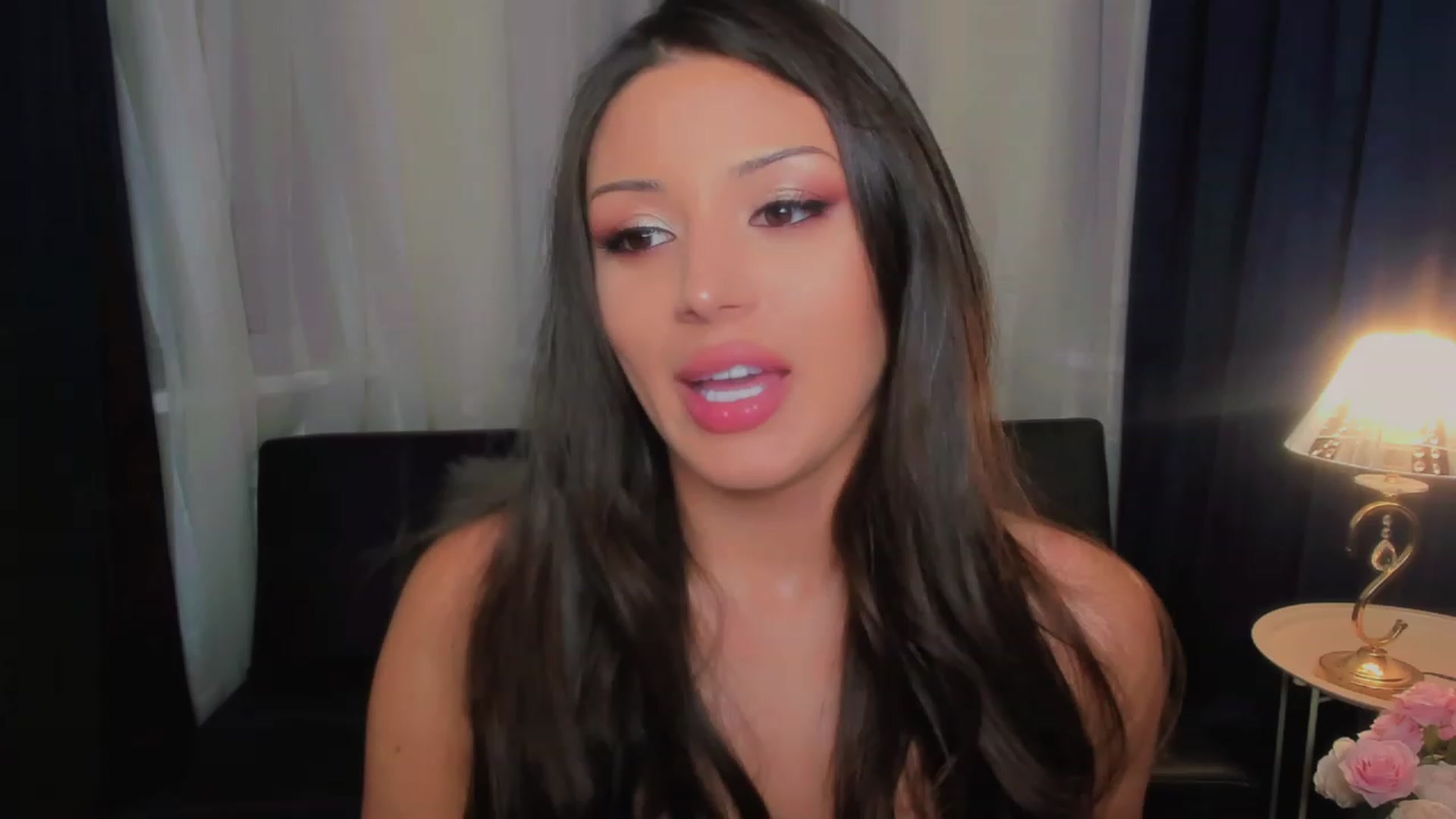Gallery image thumbnail from Angel_on_Duty's myfreecams stream on, 08/11/2023, 22:19 image 11 of 20