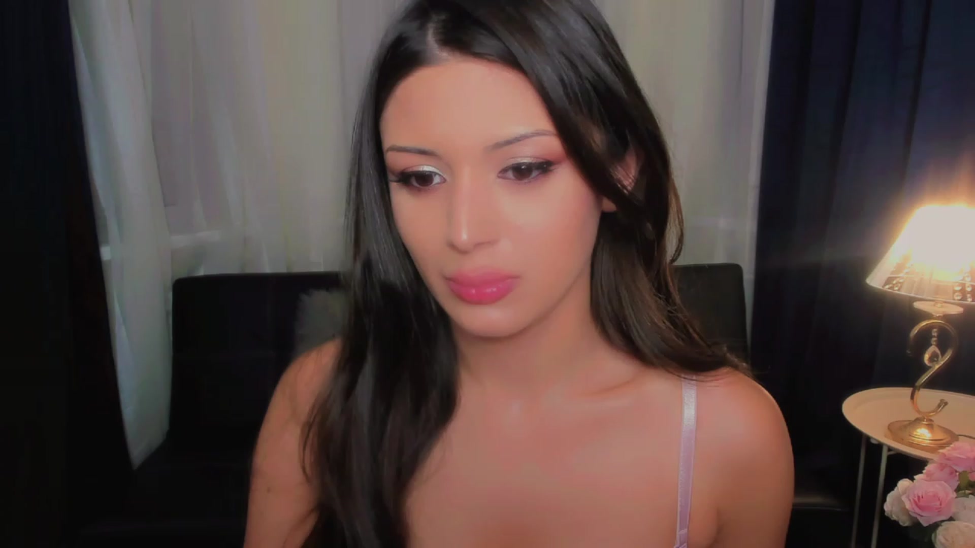 Gallery image thumbnail from Angel_on_Duty's myfreecams stream on, 08/11/2023, 22:19 image 14 of 20