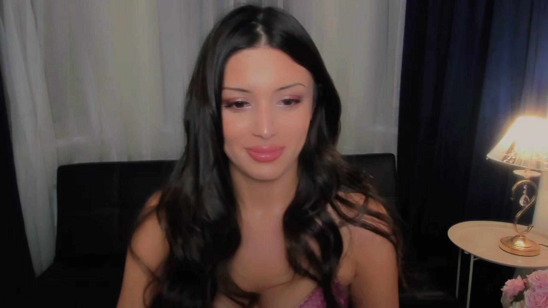 Gallery image thumbnail from Angel_on_Duty's myfreecams stream on, 08/12/2023, 20:20 image 8 of 20