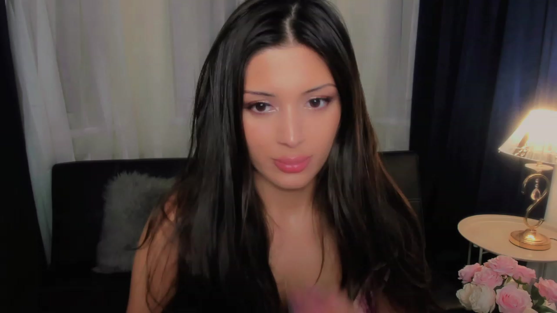 Gallery image thumbnail from Angel_on_Duty's myfreecams stream on, 08/13/2023, 01:54 image 14 of 20