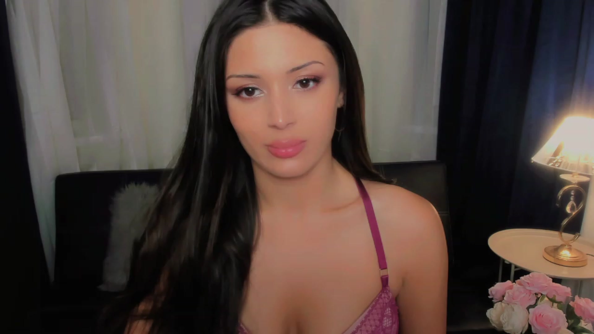 Gallery image thumbnail from Angel_on_Duty's myfreecams stream on, 08/13/2023, 01:54 image 18 of 20