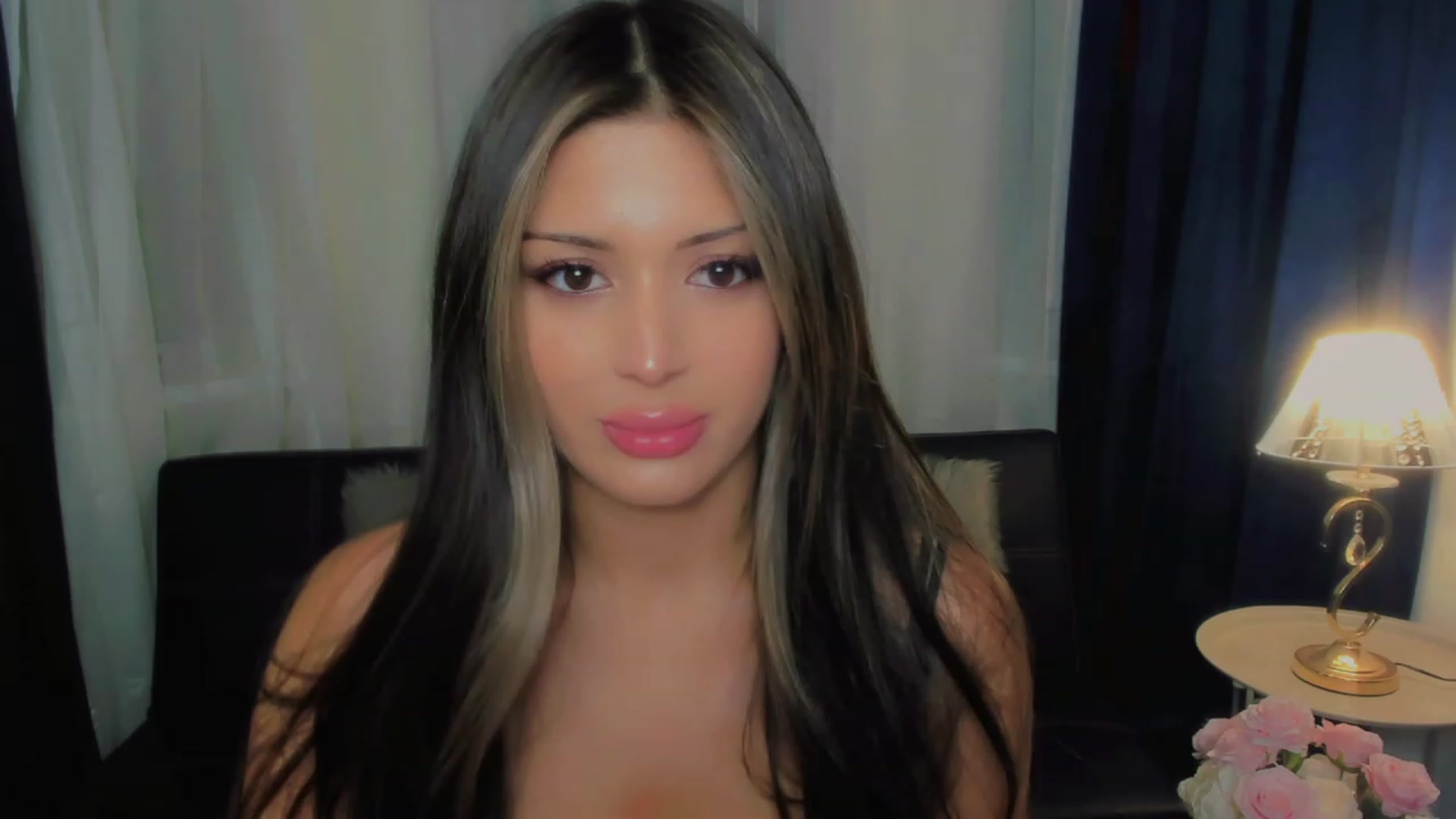 Gallery image thumbnail from Angel_on_Duty's myfreecams stream on, 08/14/2023, 23:55 image 1 of 20