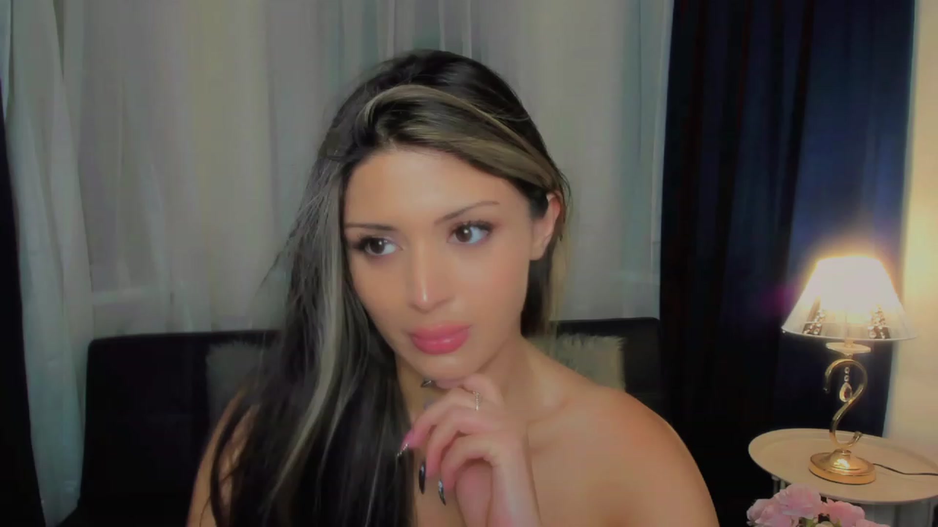 Gallery image thumbnail from Angel_on_Duty's myfreecams stream on, 08/15/2023, 02:27 image 16 of 20