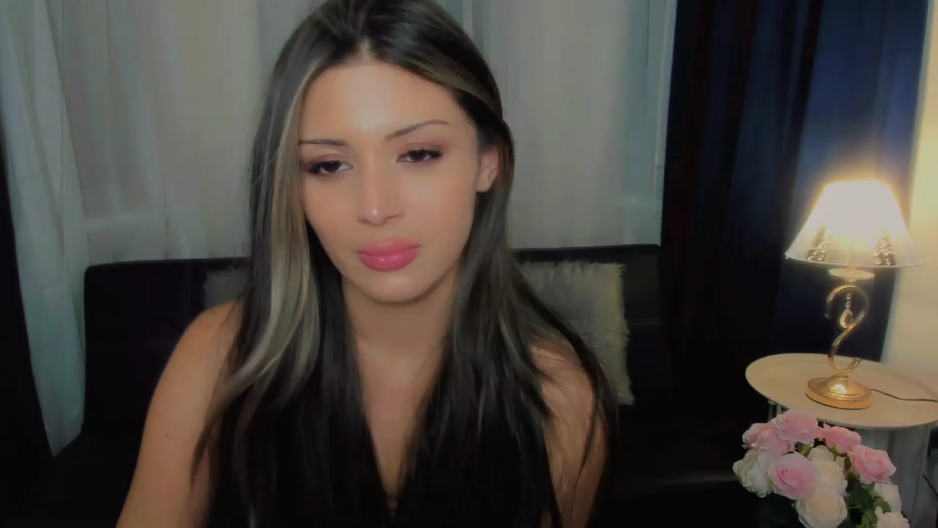 Gallery image thumbnail from Angel_on_Duty's myfreecams stream on, 08/15/2023, 02:27 image 19 of 20