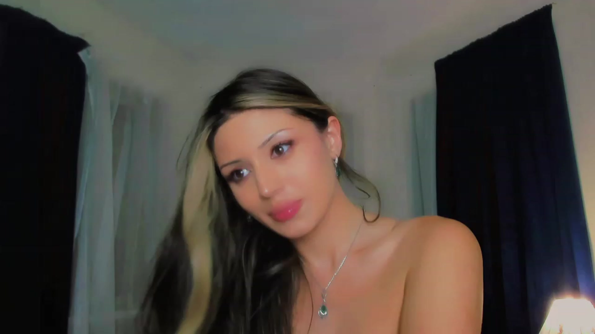 Gallery image thumbnail from Angel_on_Duty's myfreecams stream on, 08/17/2023, 21:17 image 12 of 20