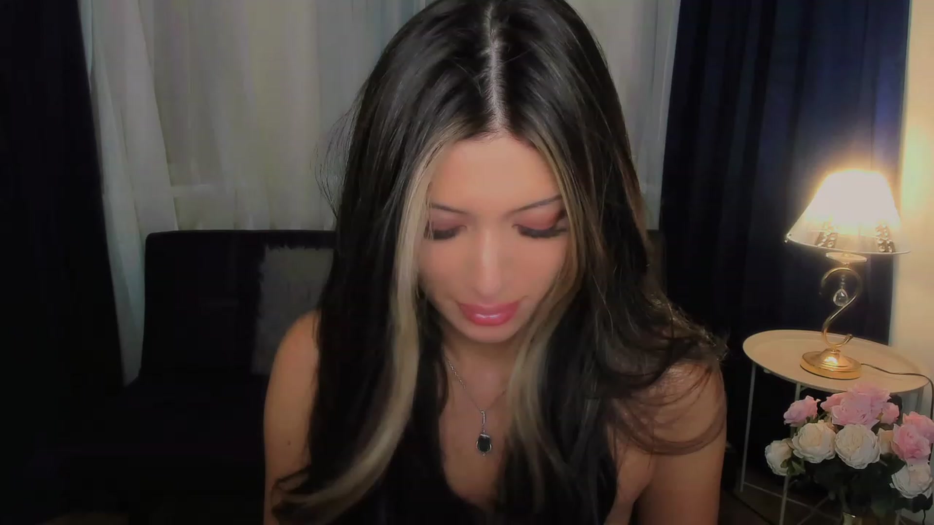 Gallery image thumbnail from Angel_on_Duty's myfreecams stream on, 08/17/2023, 22:52 image 13 of 20