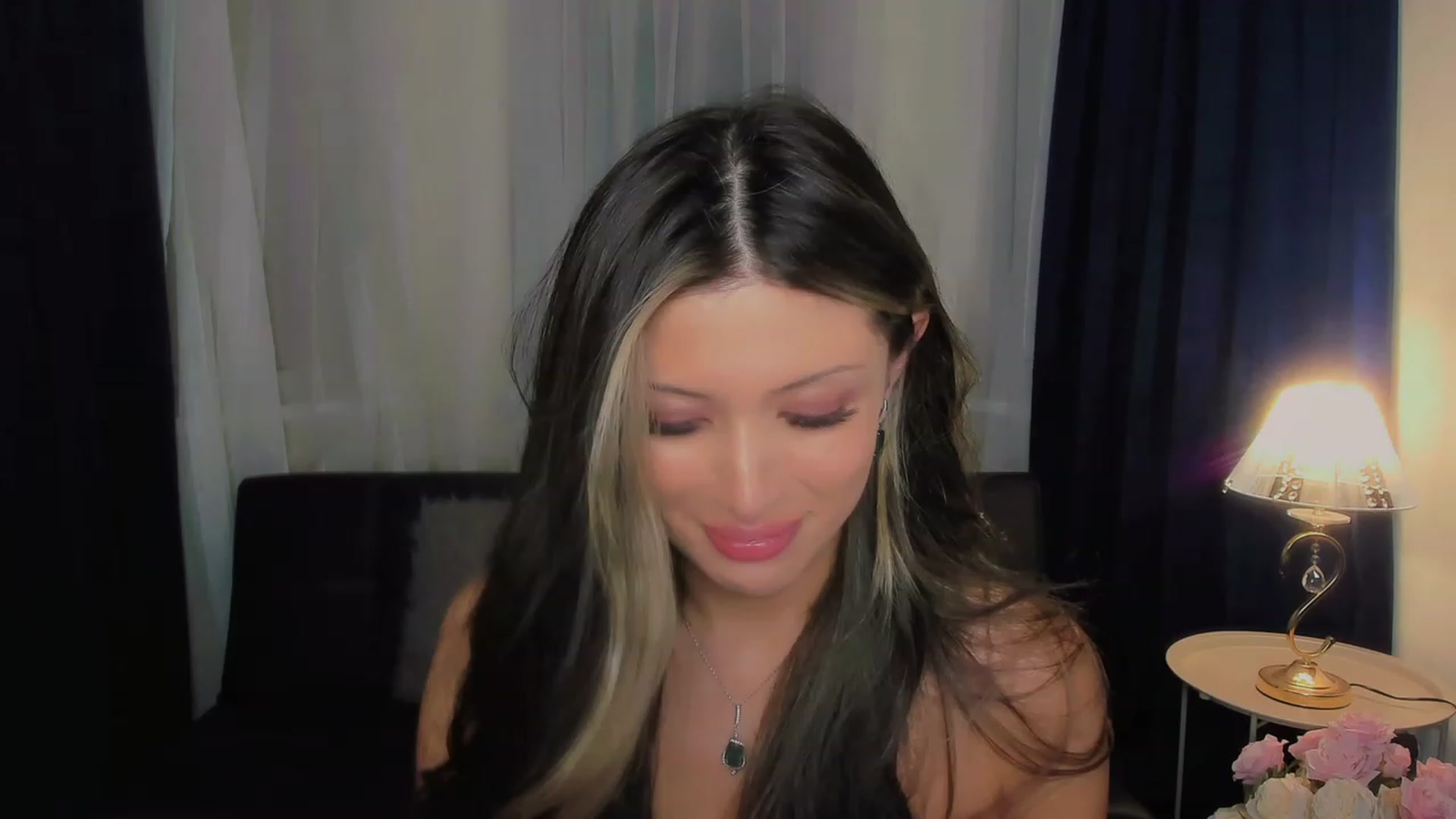 Gallery image thumbnail from Angel_on_Duty's myfreecams stream on, 08/17/2023, 22:52 image 12 of 20